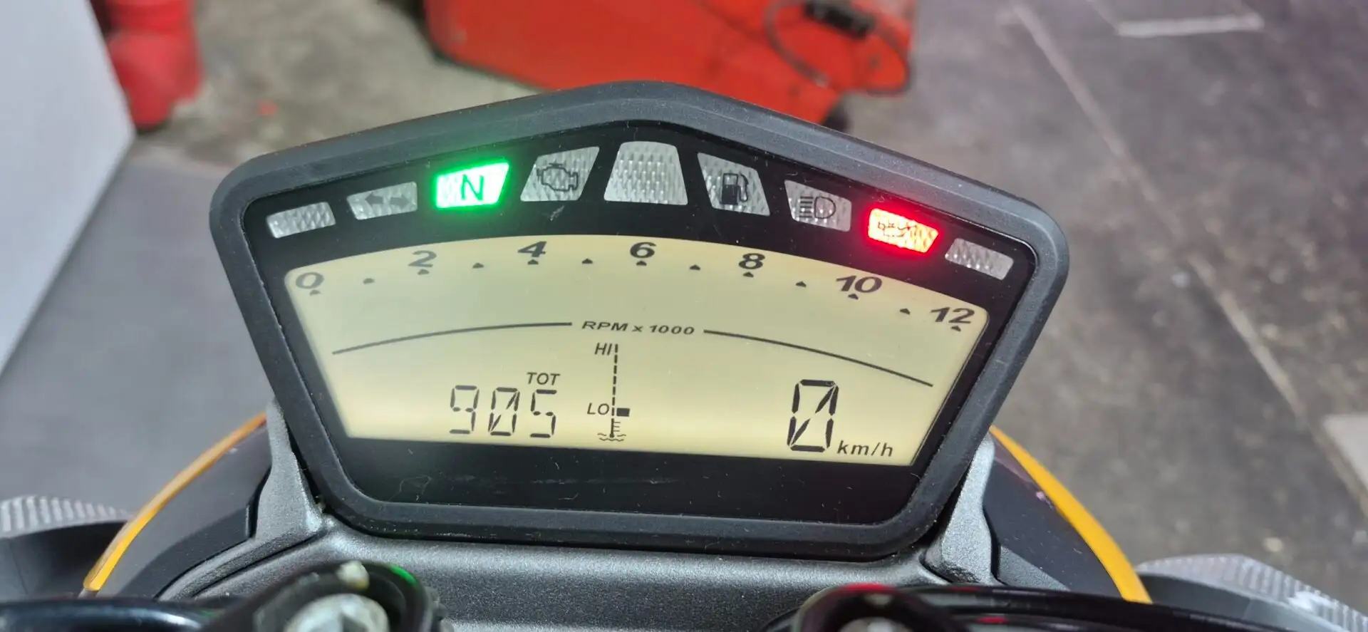 Ducati Streetfighter 848 ***MOTODOC.BE*** Gelb - 2