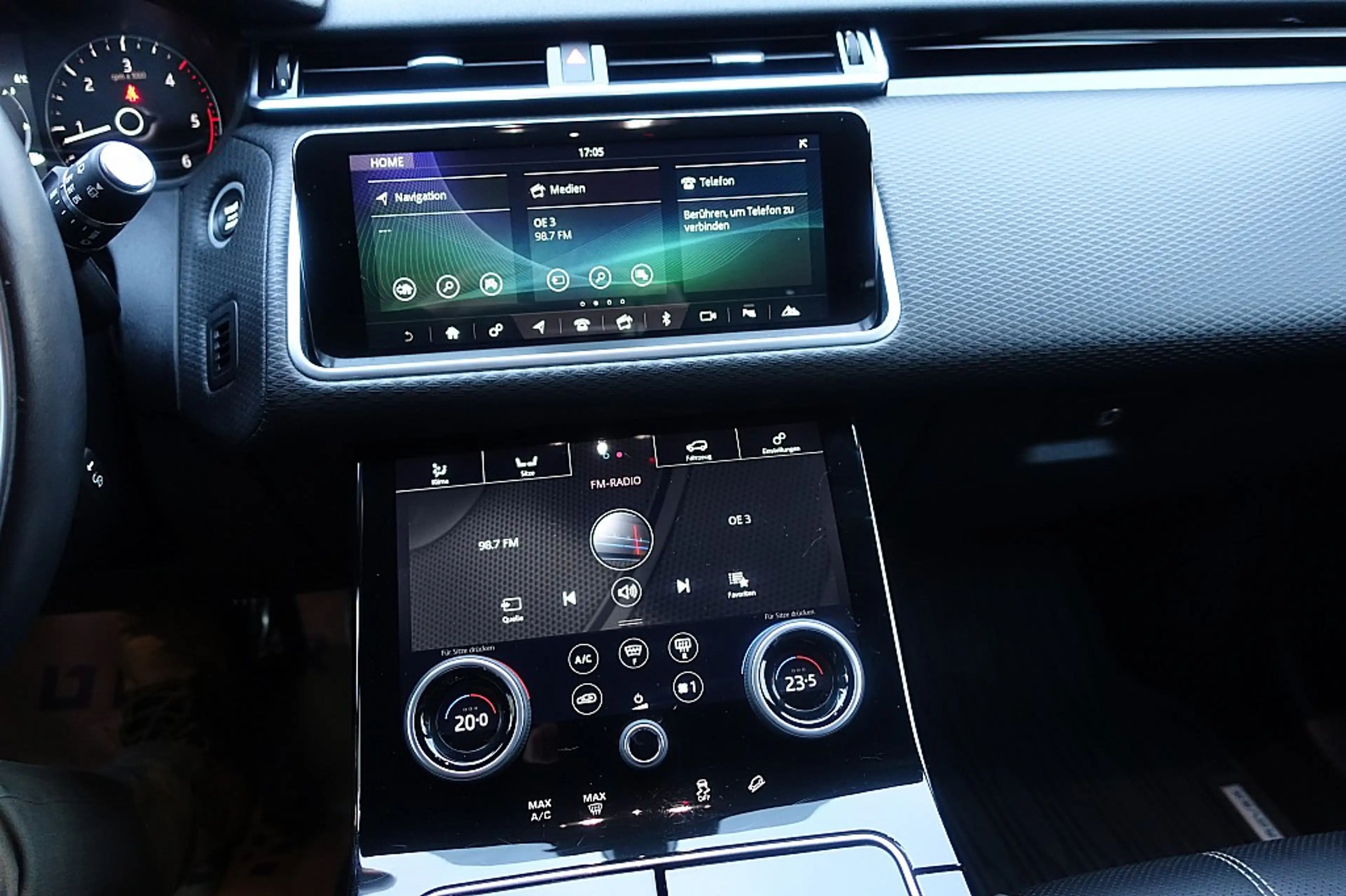 Land Rover Range Rover Velar R-Dynamic S 2,0 Allrad Aut. — photo 7