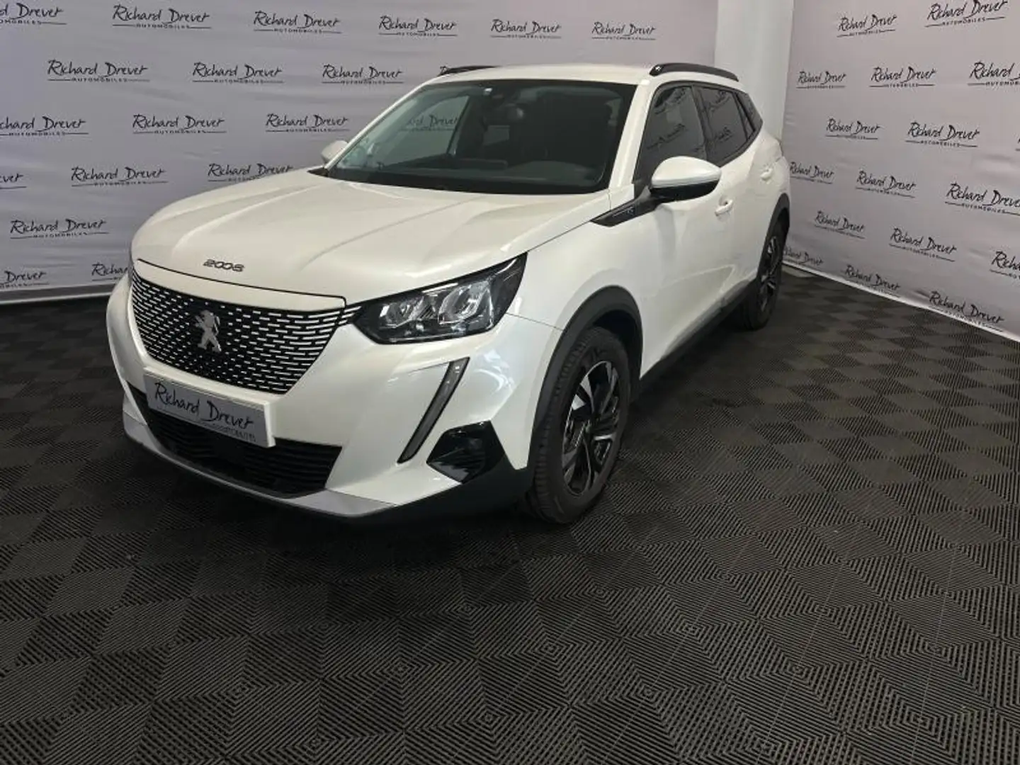 Peugeot e-2008 e-2008 136ch Allure Blanc - 1