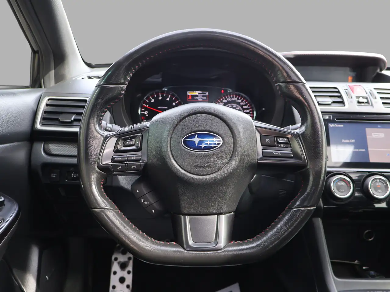 Subaru WRX снимка Subaru WRX