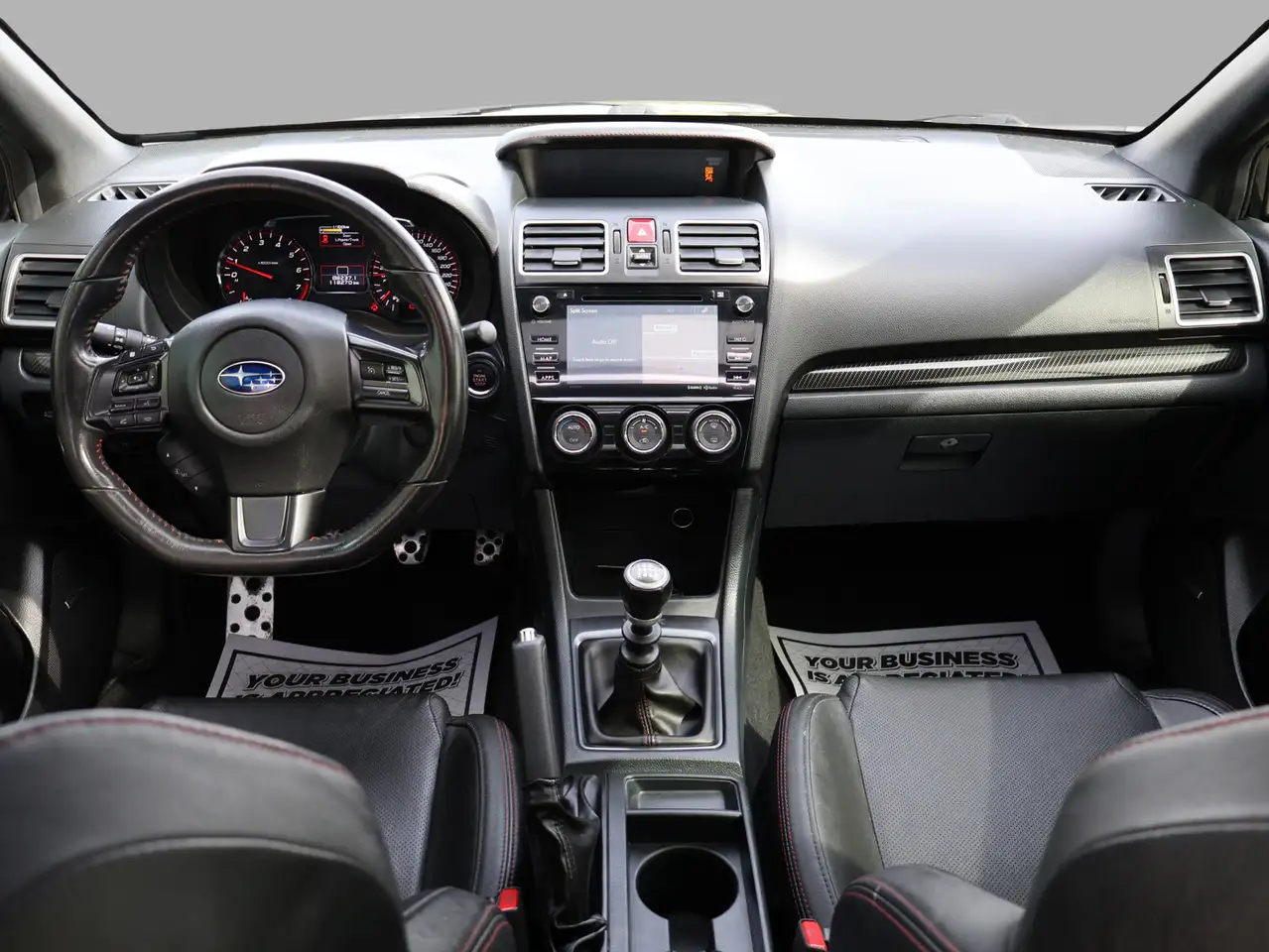 Subaru WRX снимка Subaru WRX