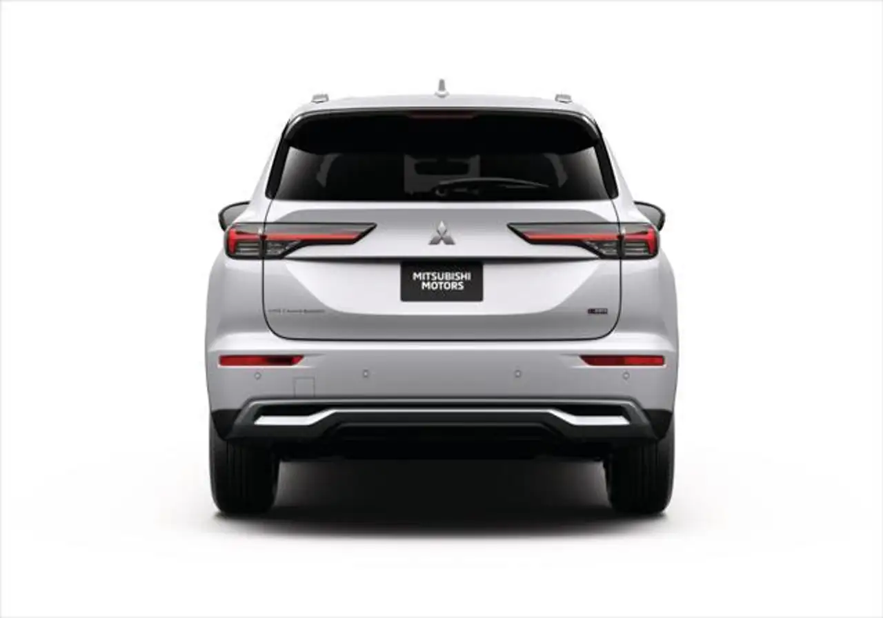 Mitsubishi Outlander снимка Mitsubishi Outlander