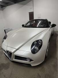 Spider 4.7 V8