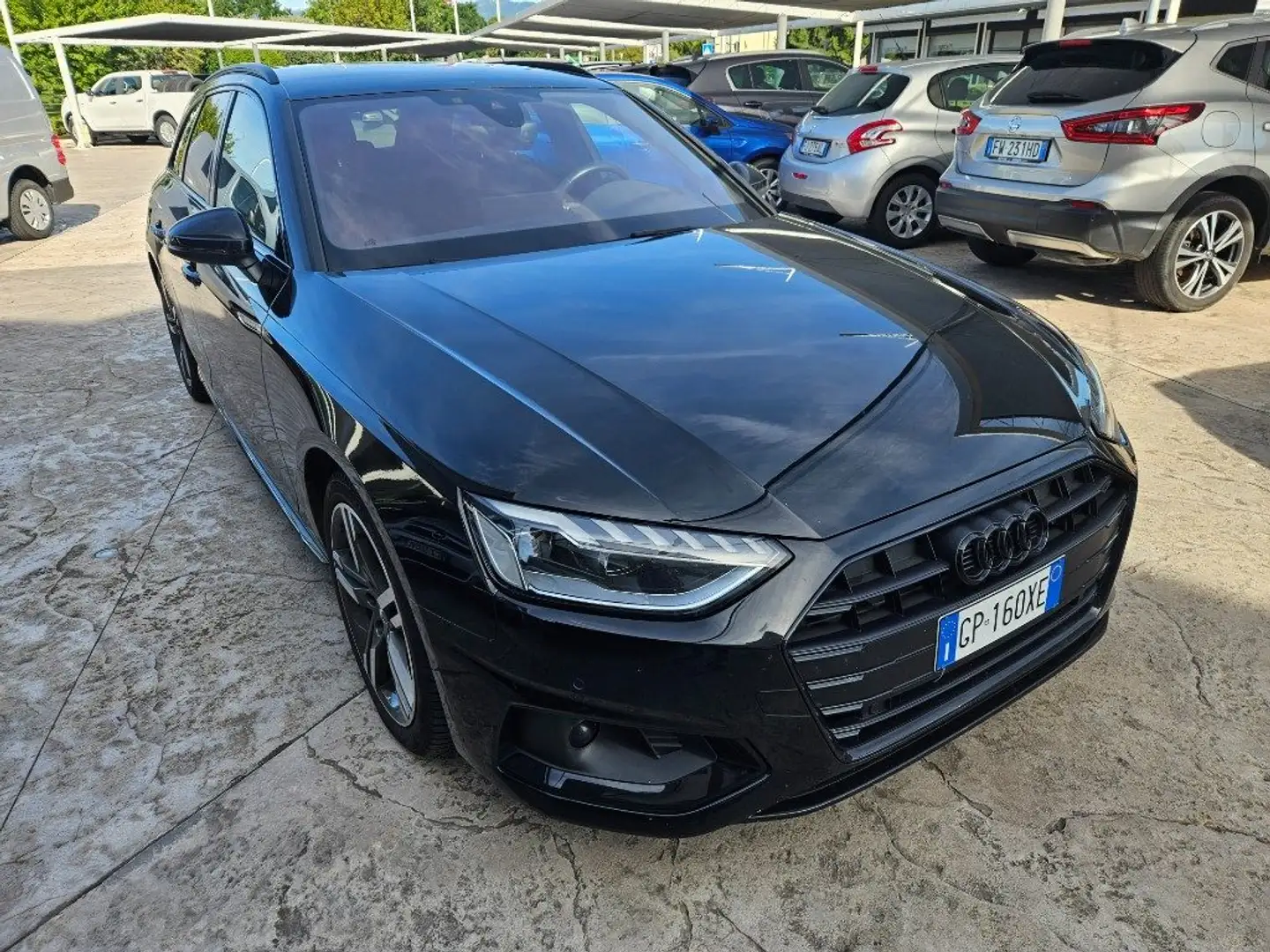 Audi A4 Avant 30 TDI/136 CV S tronic S line edition Noir - 2