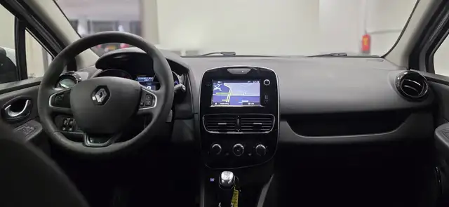 Renault Clio view 12