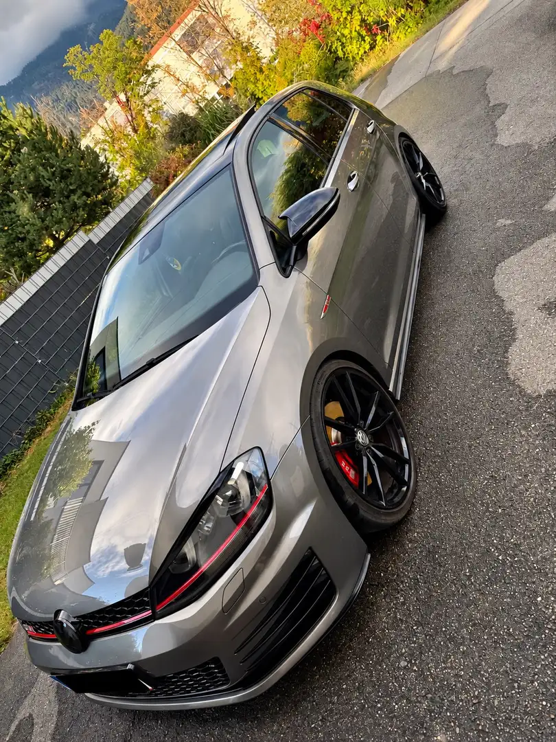 Volkswagen Golf GTI 2,0 TSI DSG Performance - 1