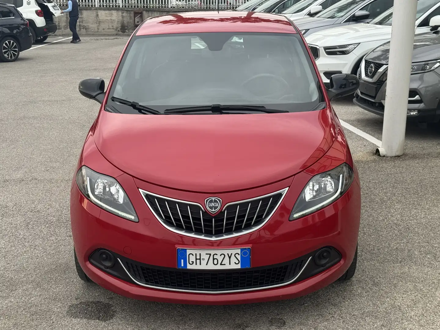 Lancia Ypsilon 1.0 firefly hybrid Silver Neopatentati Rosso - 2
