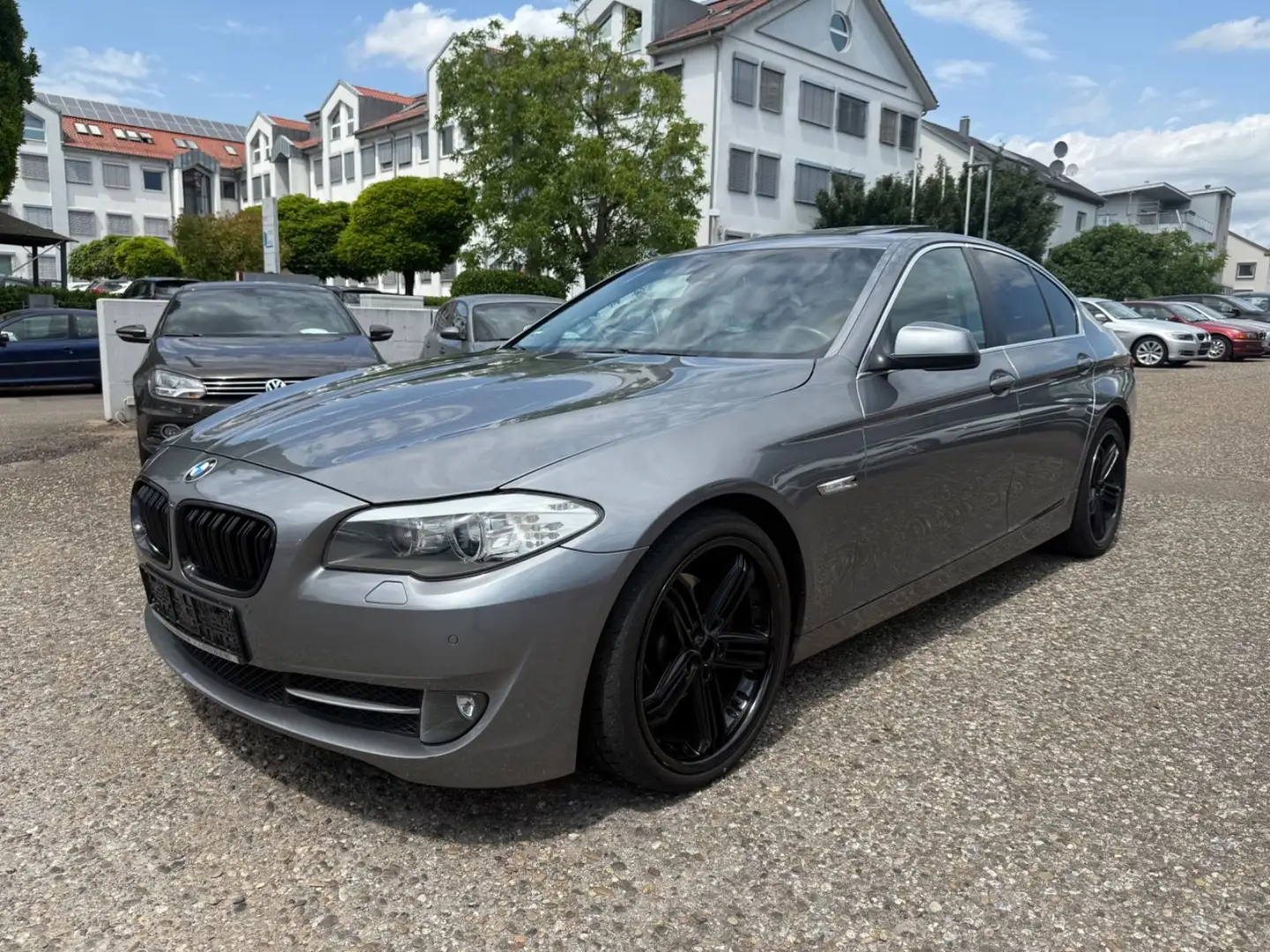 BMW 523 i Aut. Lim.-Leder-Totwinkel-SHZ-Memory Grau - 1
