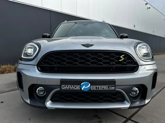 Mini Cooper Se view 5