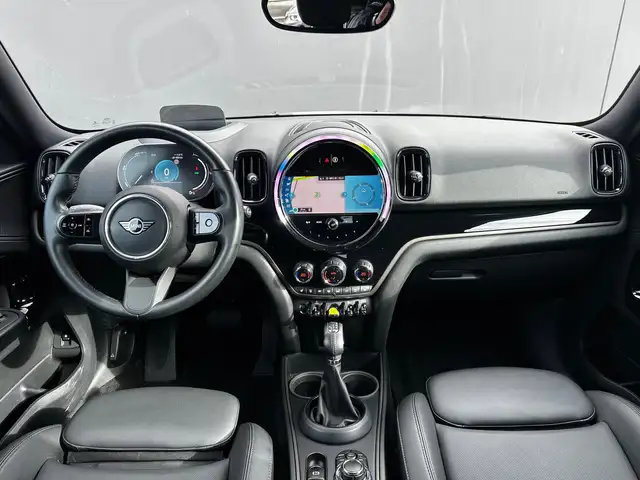 Mini Cooper Se view 12