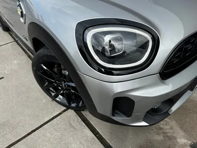 Mini Cooper Se view 7