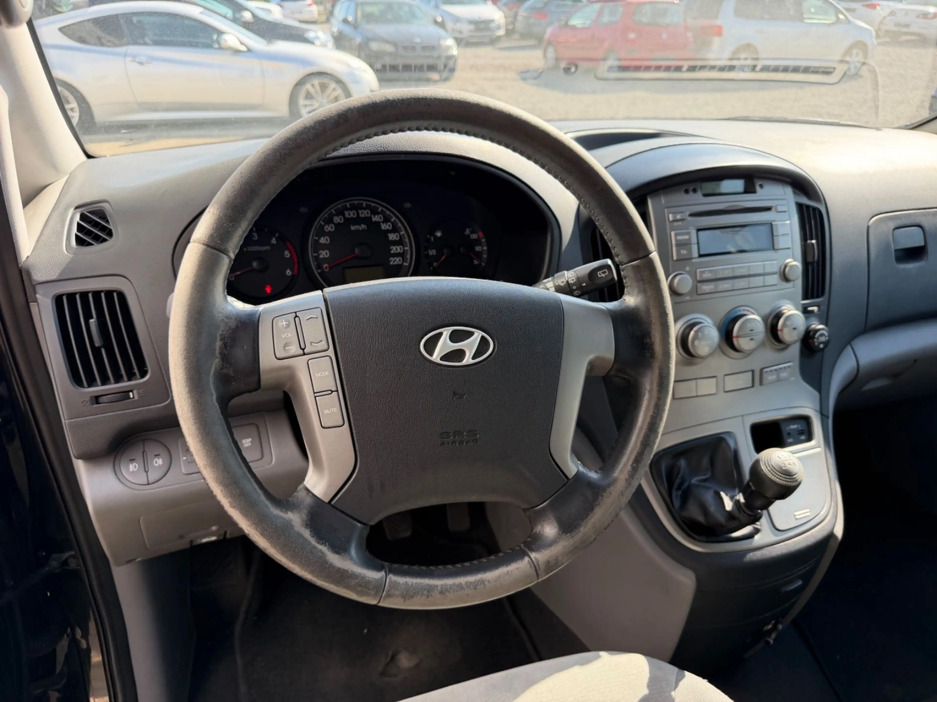 Hyundai H-1 2.5 CRDi 8 Sitzer Klima — photo 8