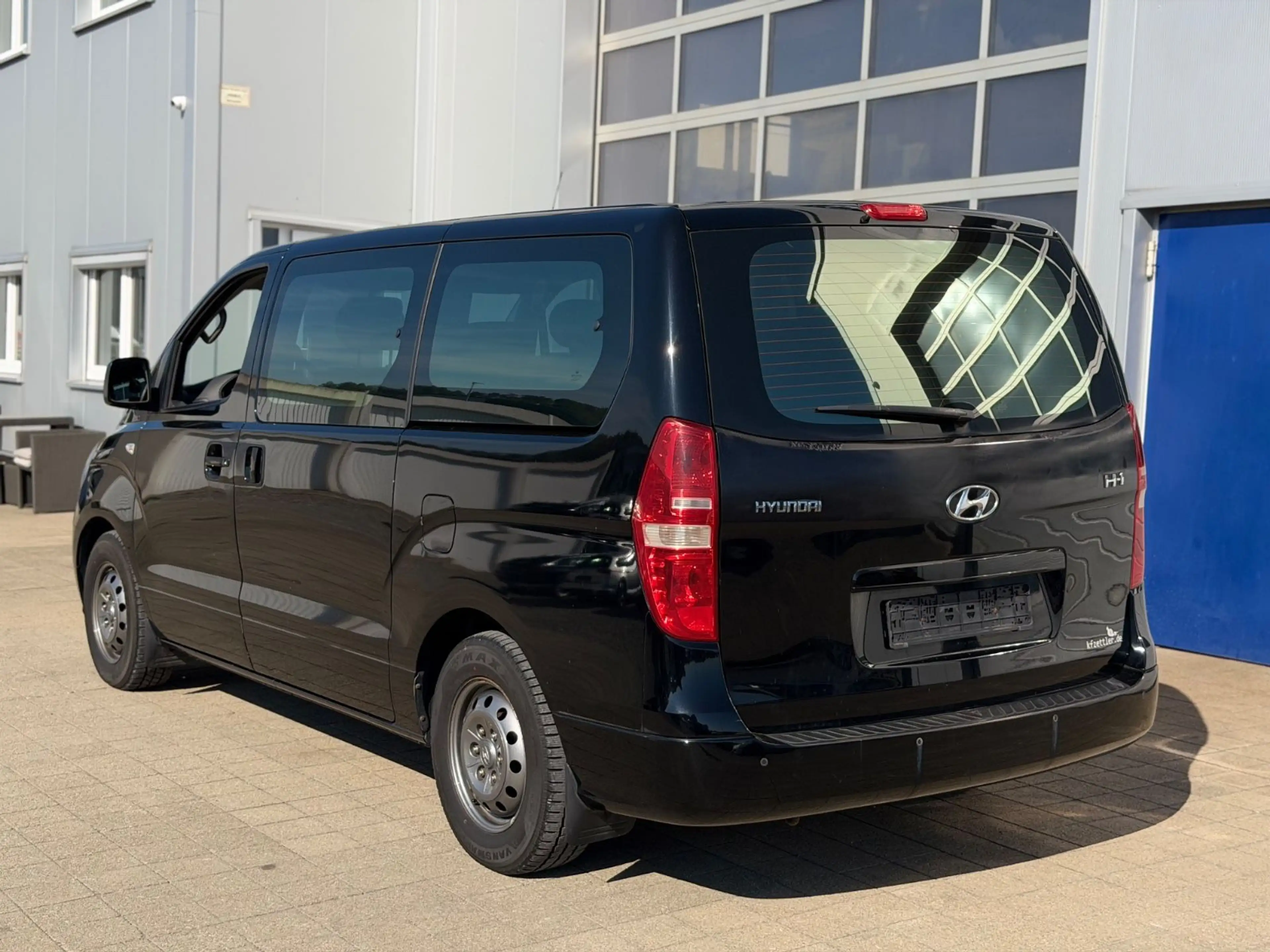 Hyundai H-1 2.5 CRDi 8 Sitzer Klima — photo 5