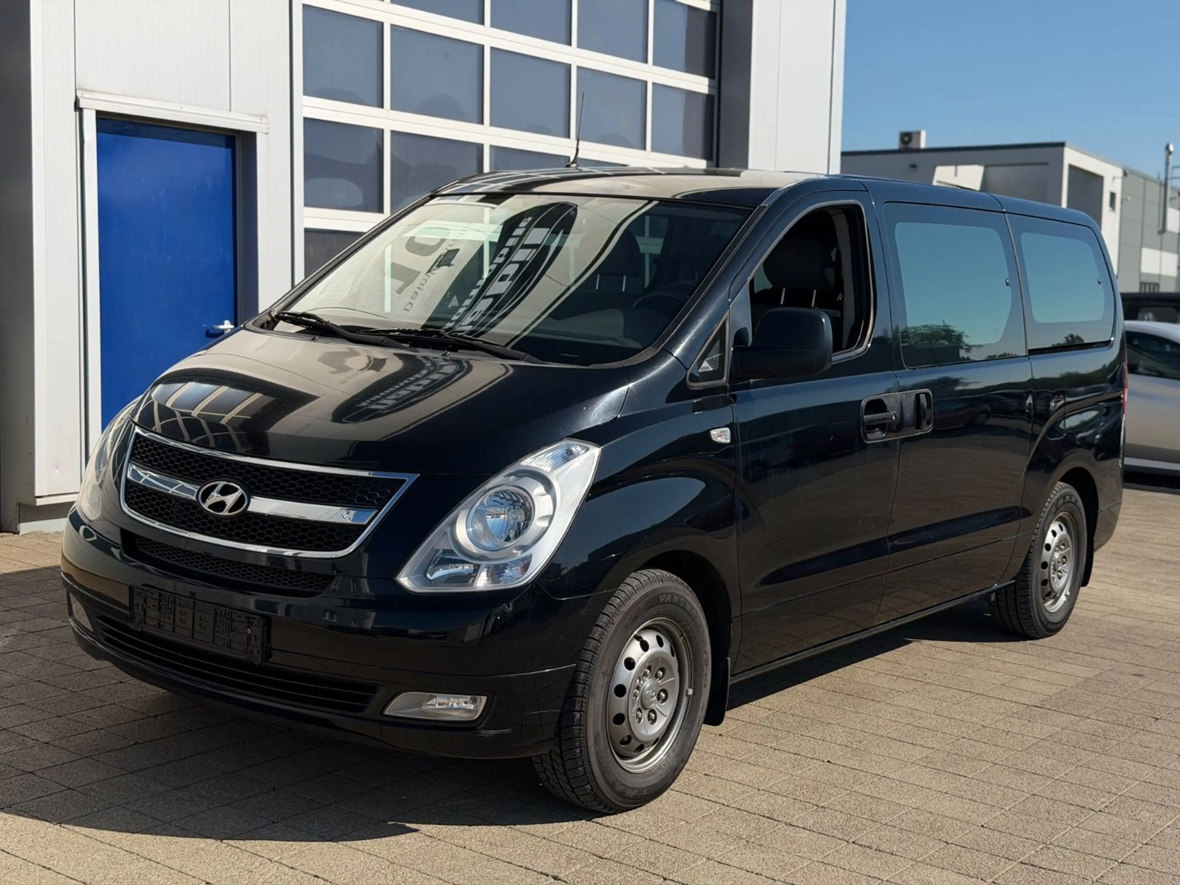 Hyundai H-1 2.5 CRDi 8 Sitzer Klima