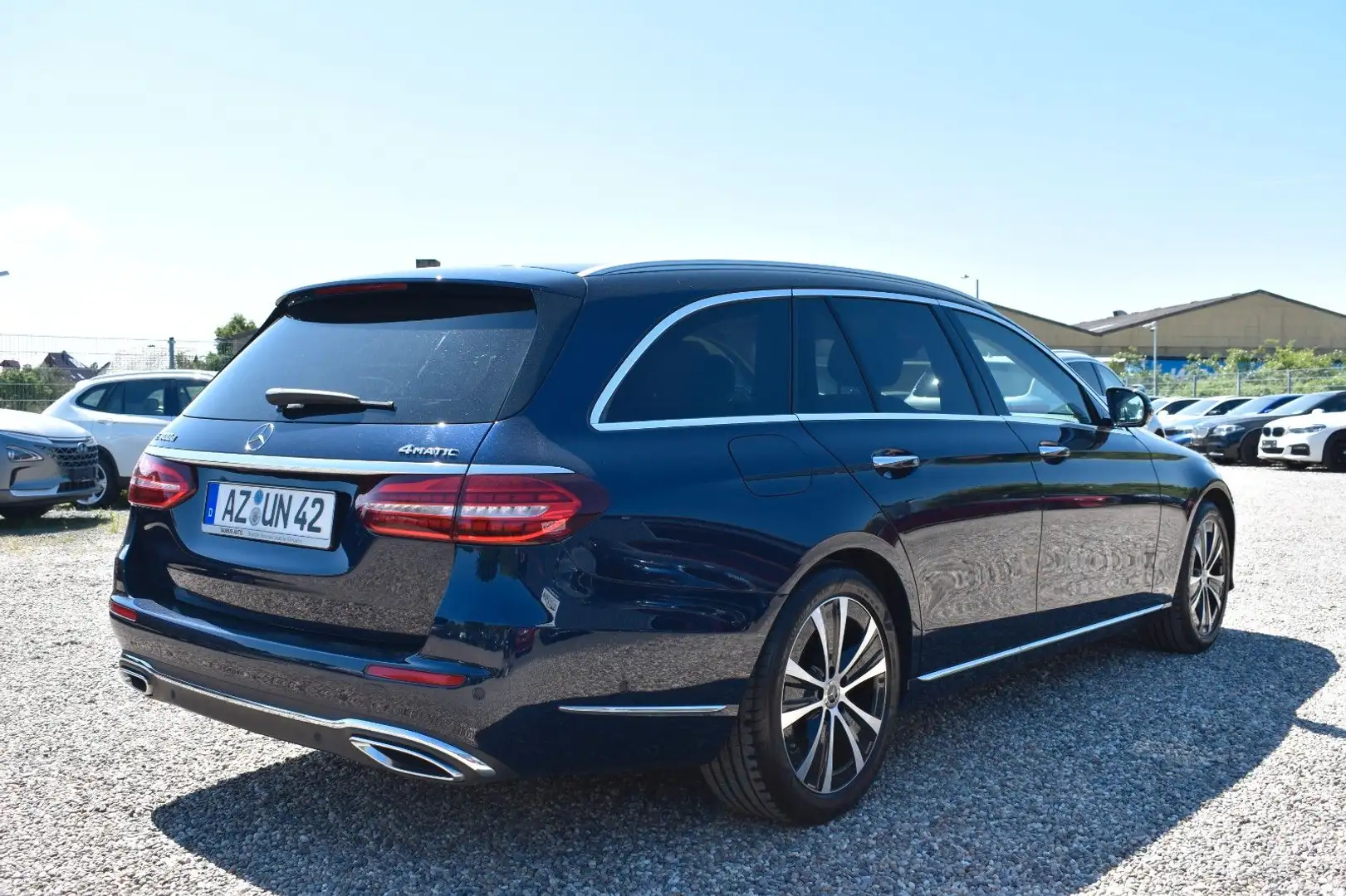Mercedes-Benz E 400 d T-Modell 4Matic AHK Burmester Leder Azul - 2