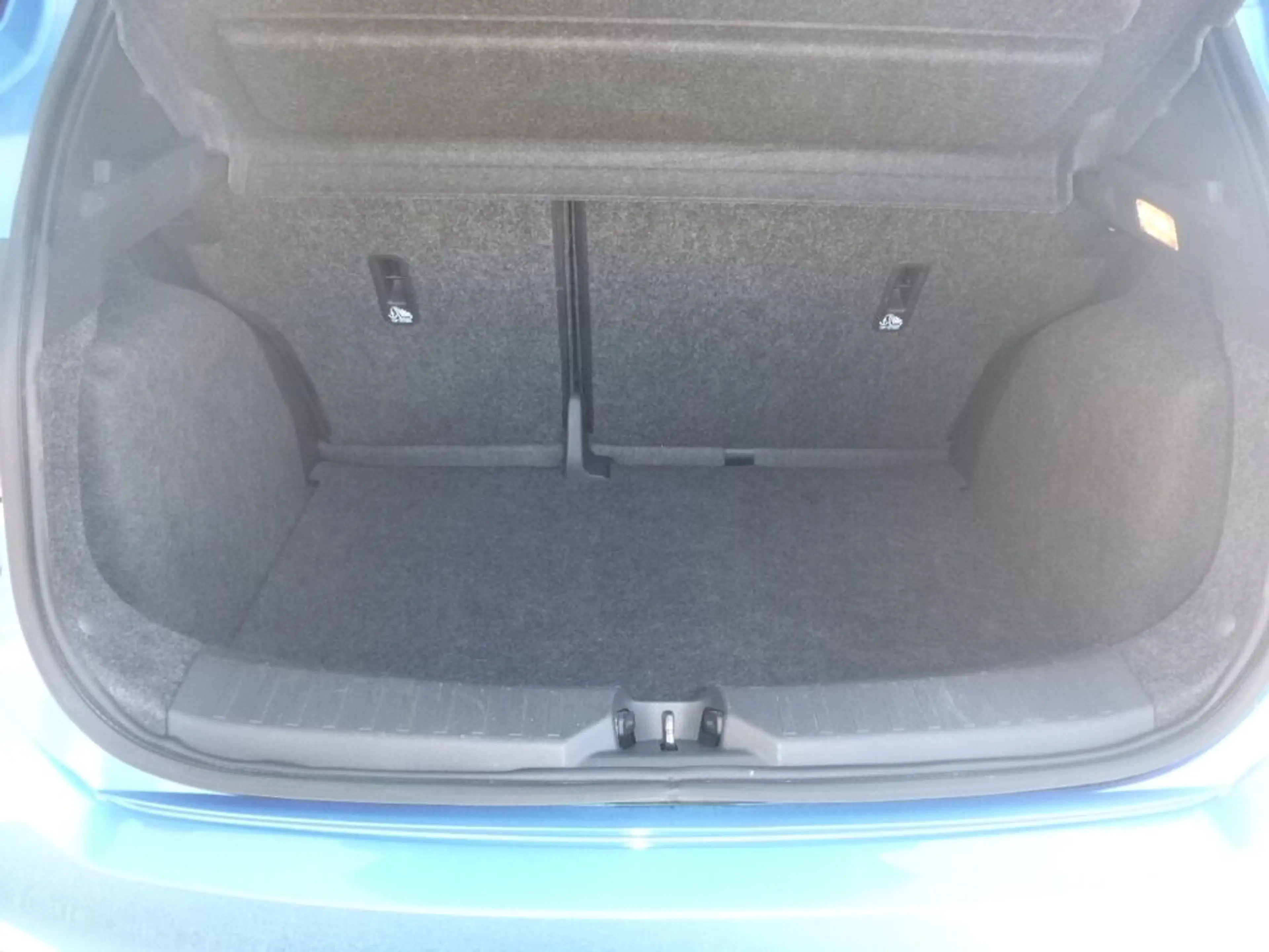 Nissan Micra Visia — photo 7