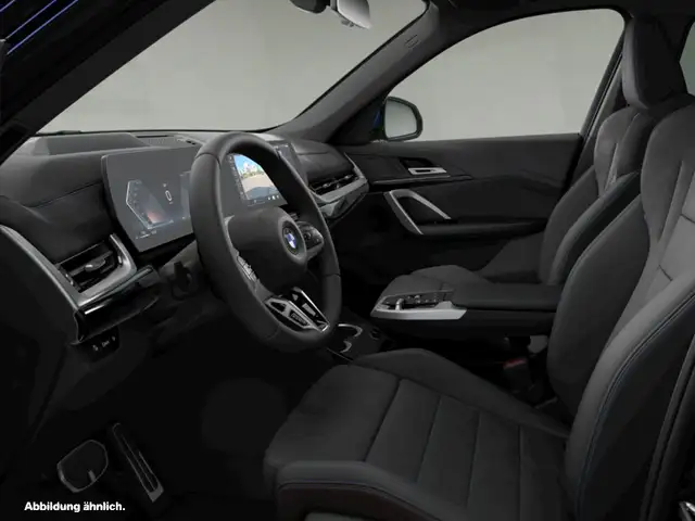 BMW X1 view 3