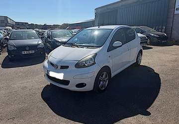 1.0 VVT-I 68CH CONFORT 5P