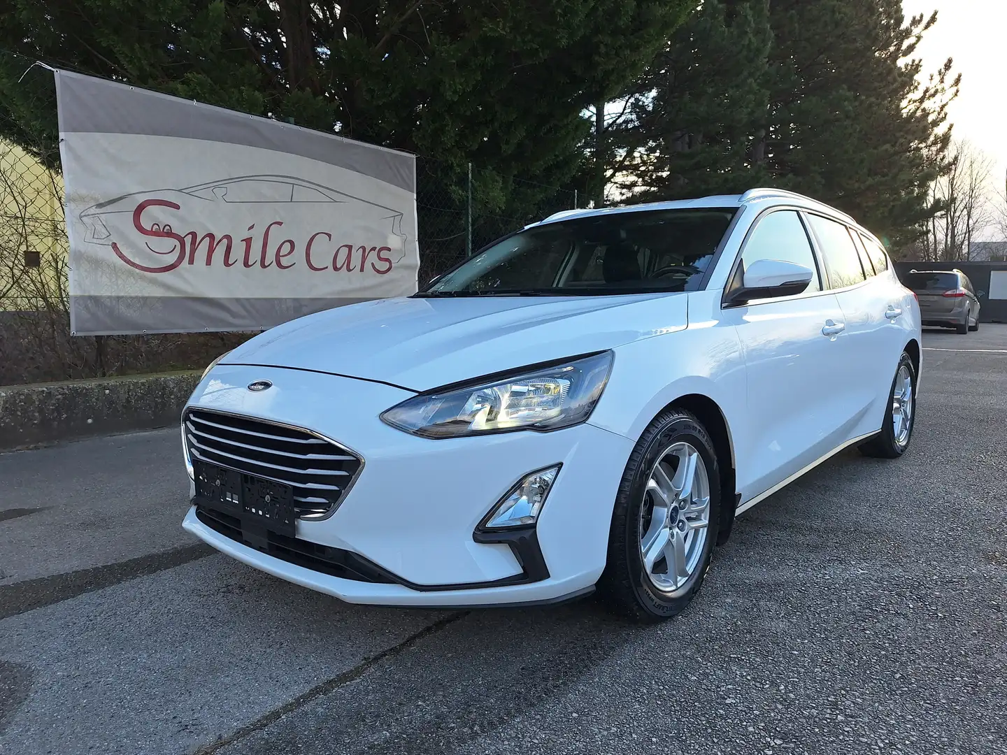 Ford Focus COOL & CONNECT Weiß - 1