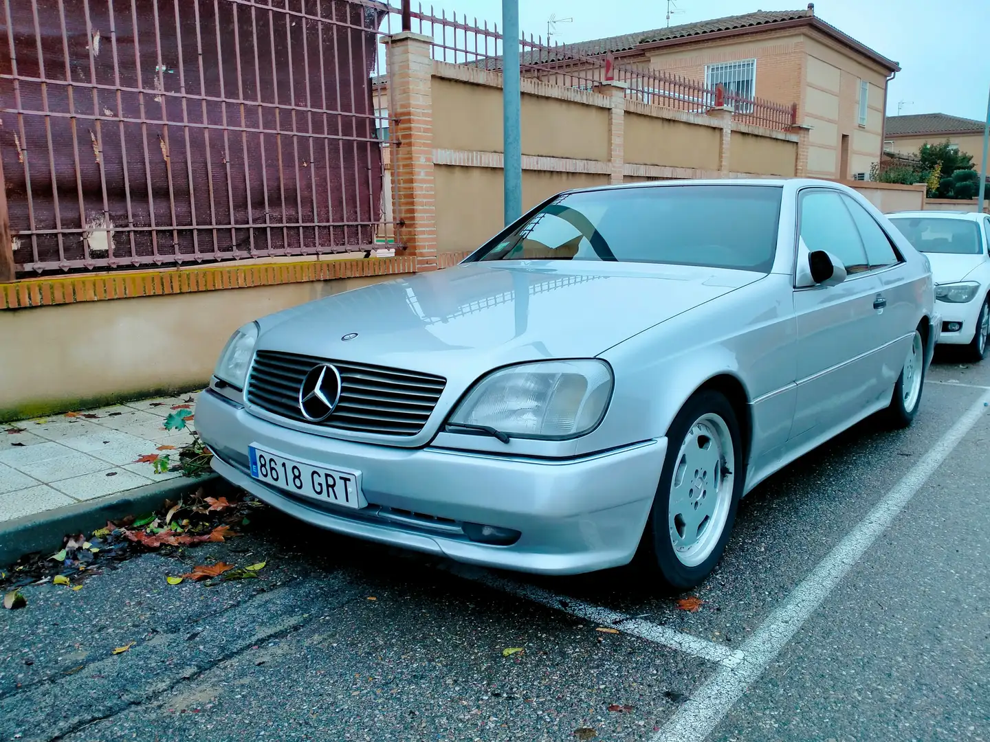Mercedes-Benz S 600 Coupé srebrna - 2