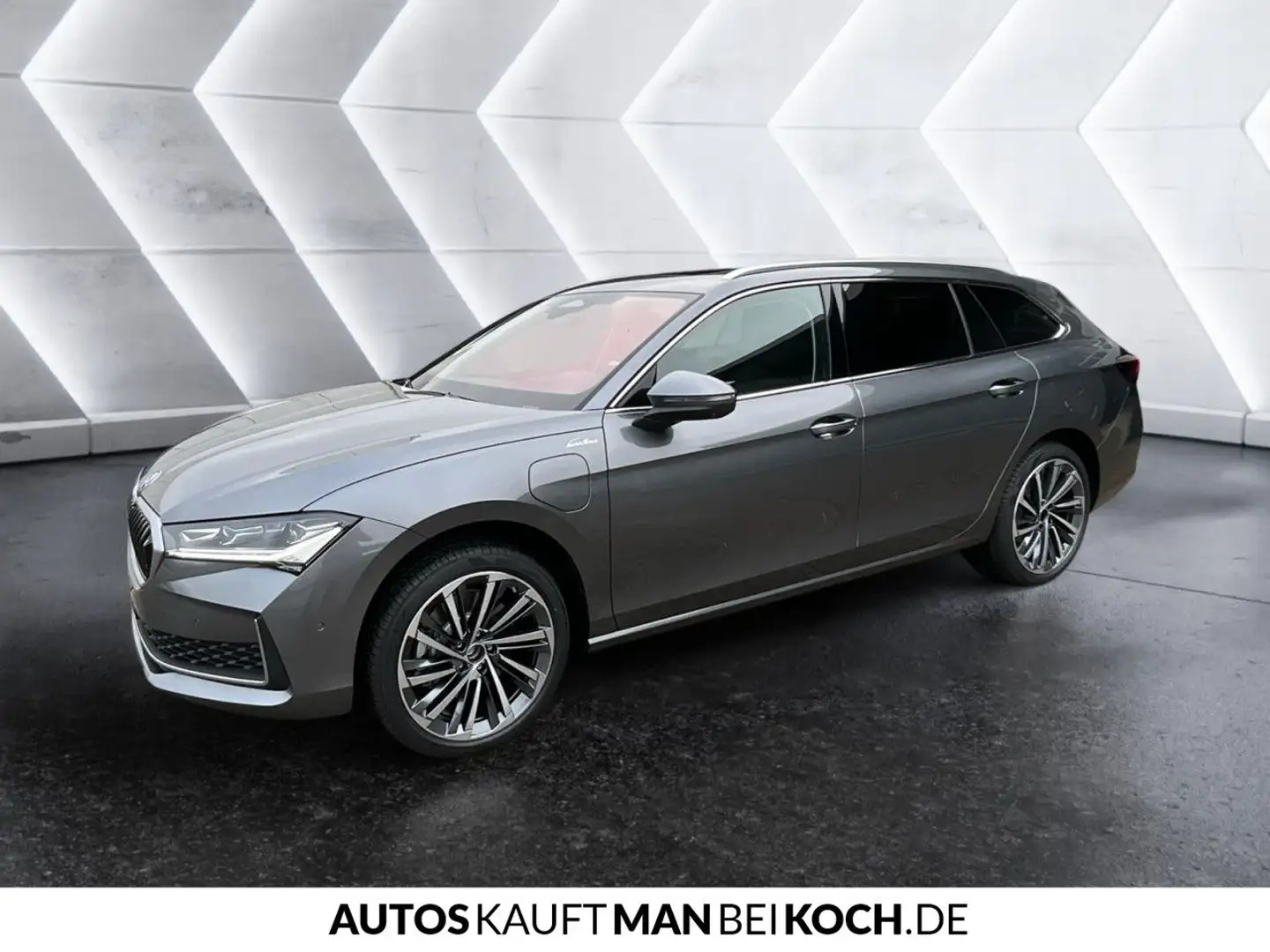 Skoda Superb Combi L&K iV 1.5 TSI DSG PANO AHZV NAVI LED Grau - 2