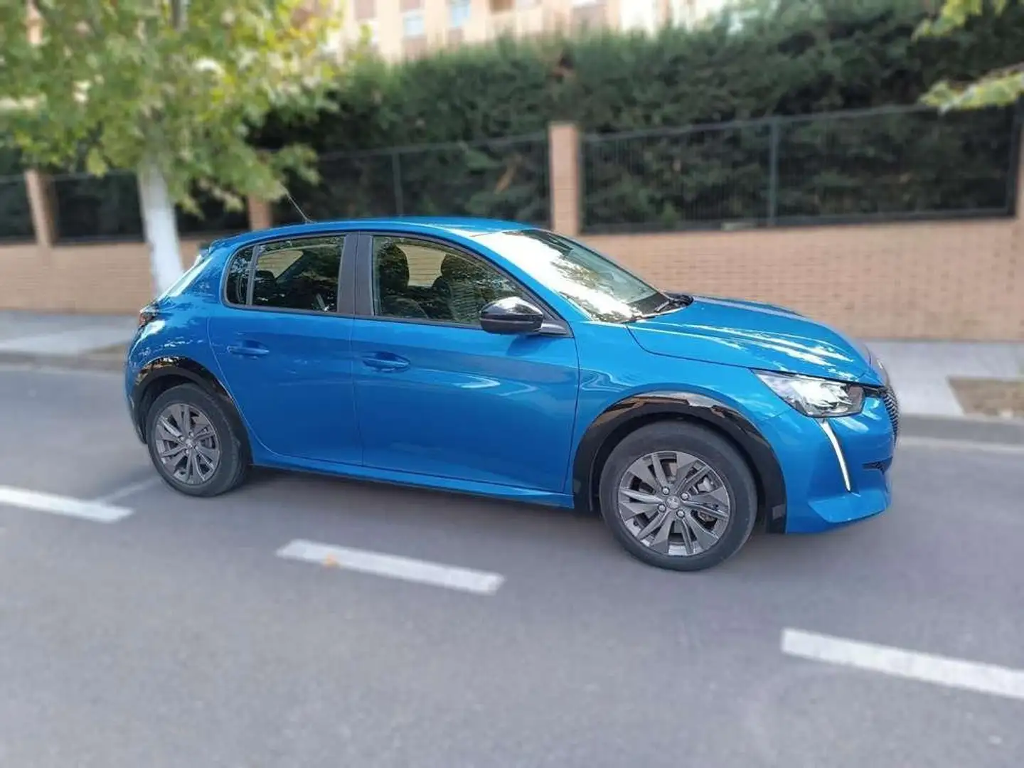 Peugeot 208 Active Eléctrico 100kW Azul - 2