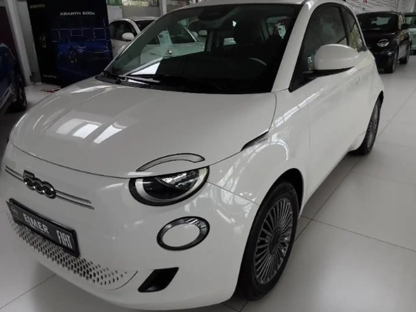 Fiat 500e 42kWh - AutoAndrid/AppleCarPlay-Alus Weiß - 2