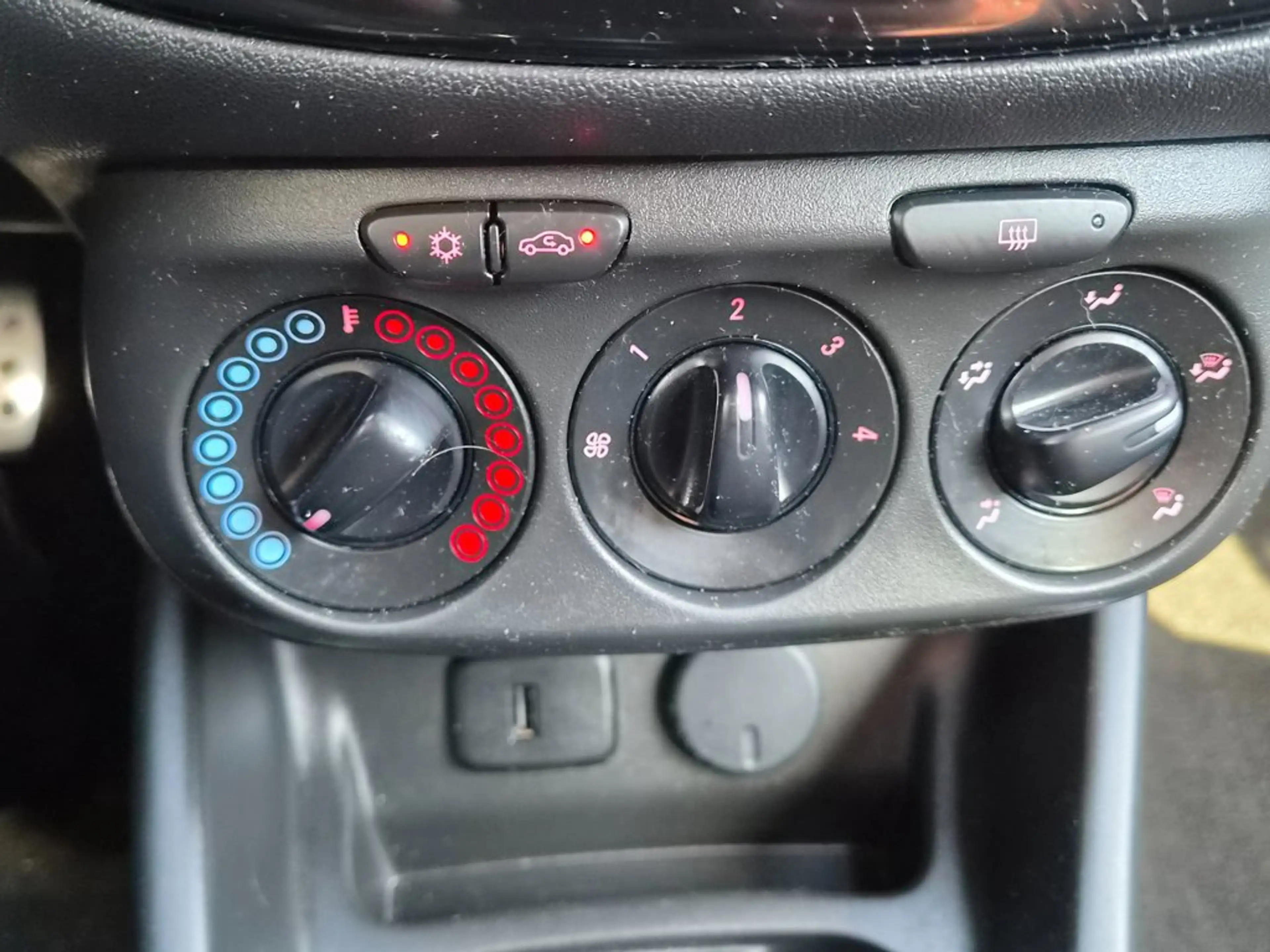 Opel Corsa 1.4 Benzine | Camera + PDC | Cruise Control | 2018 — photo 8