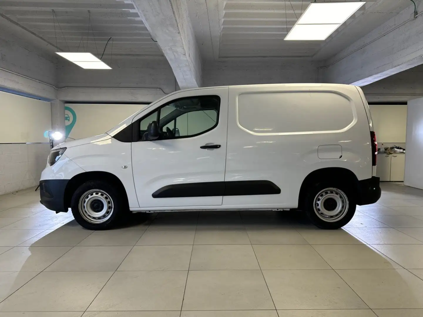 Opel Combo Cargo 1.5 Diesel 100cv Edition L1 650 Kg MT5 Bianco - 2