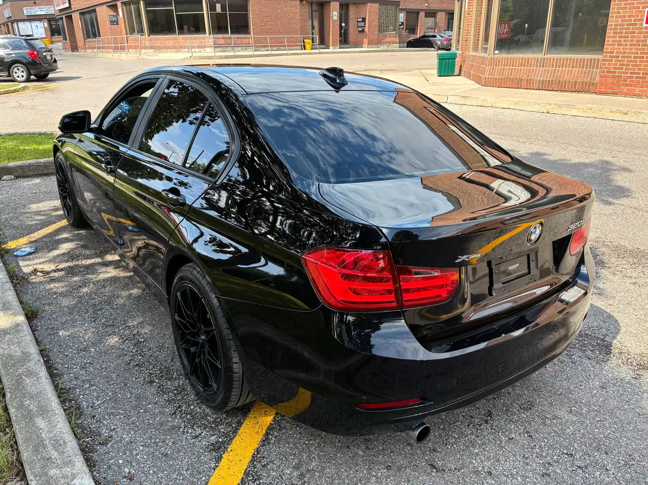 BMW 3 Series photo BMW 3 Series