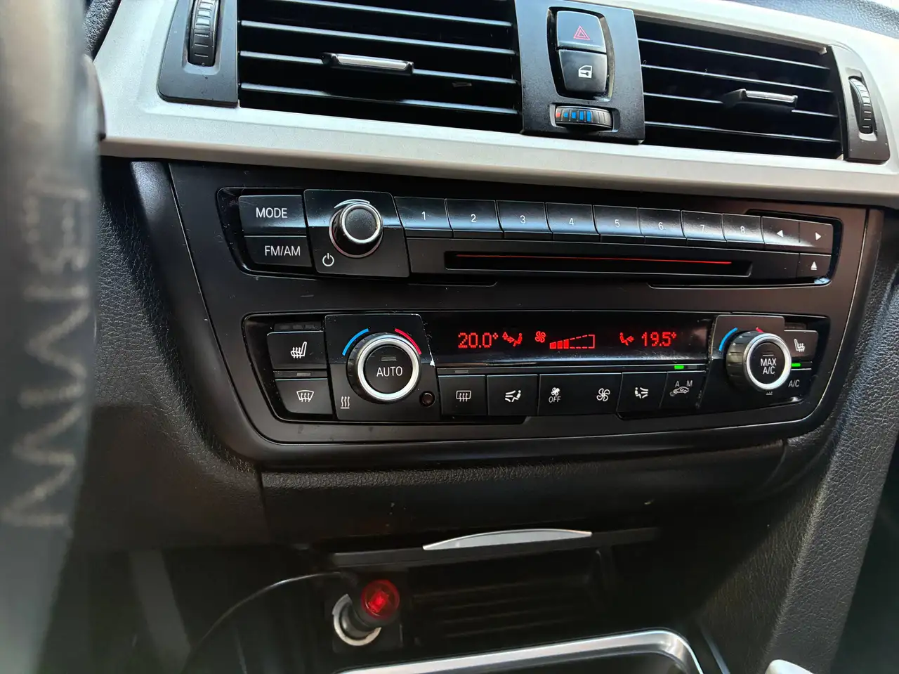 BMW 3 Series photo BMW 3 Series