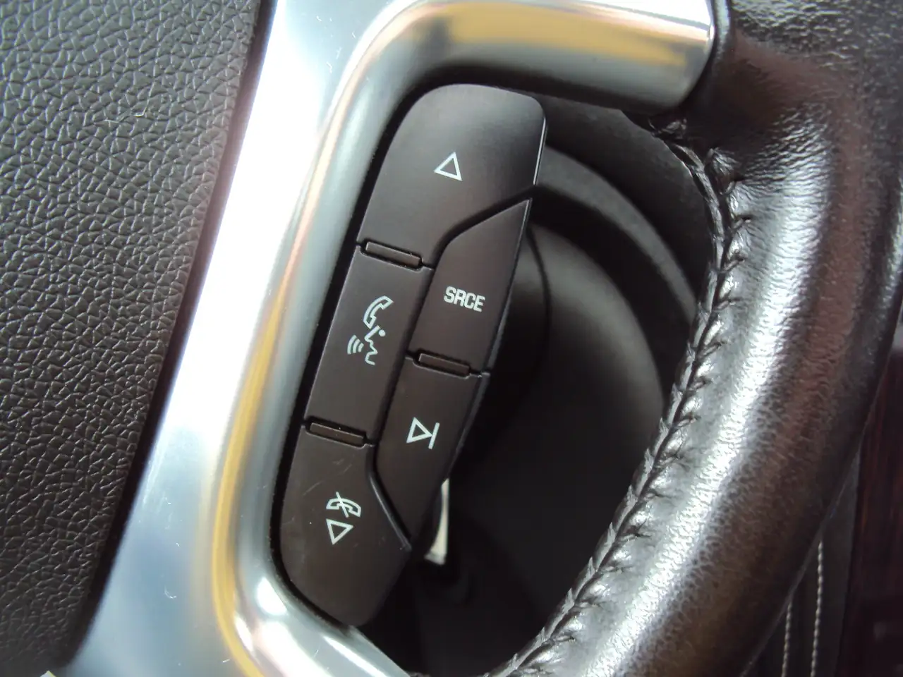 Chevrolet Traverse снимка Chevrolet Traverse