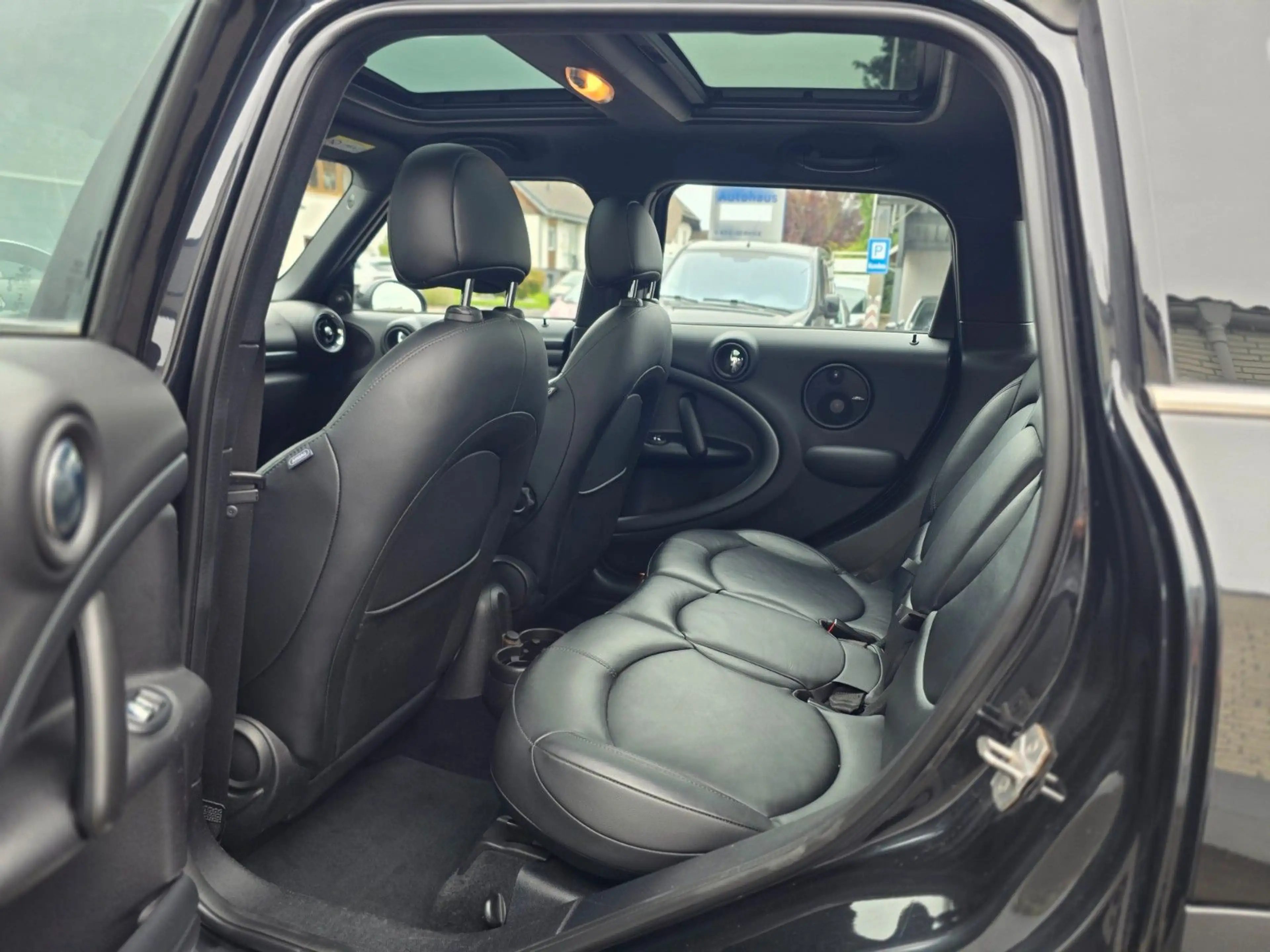 MINI Cooper Countryman Cooper S All4 Pano SItzheizung Navi — photo 11