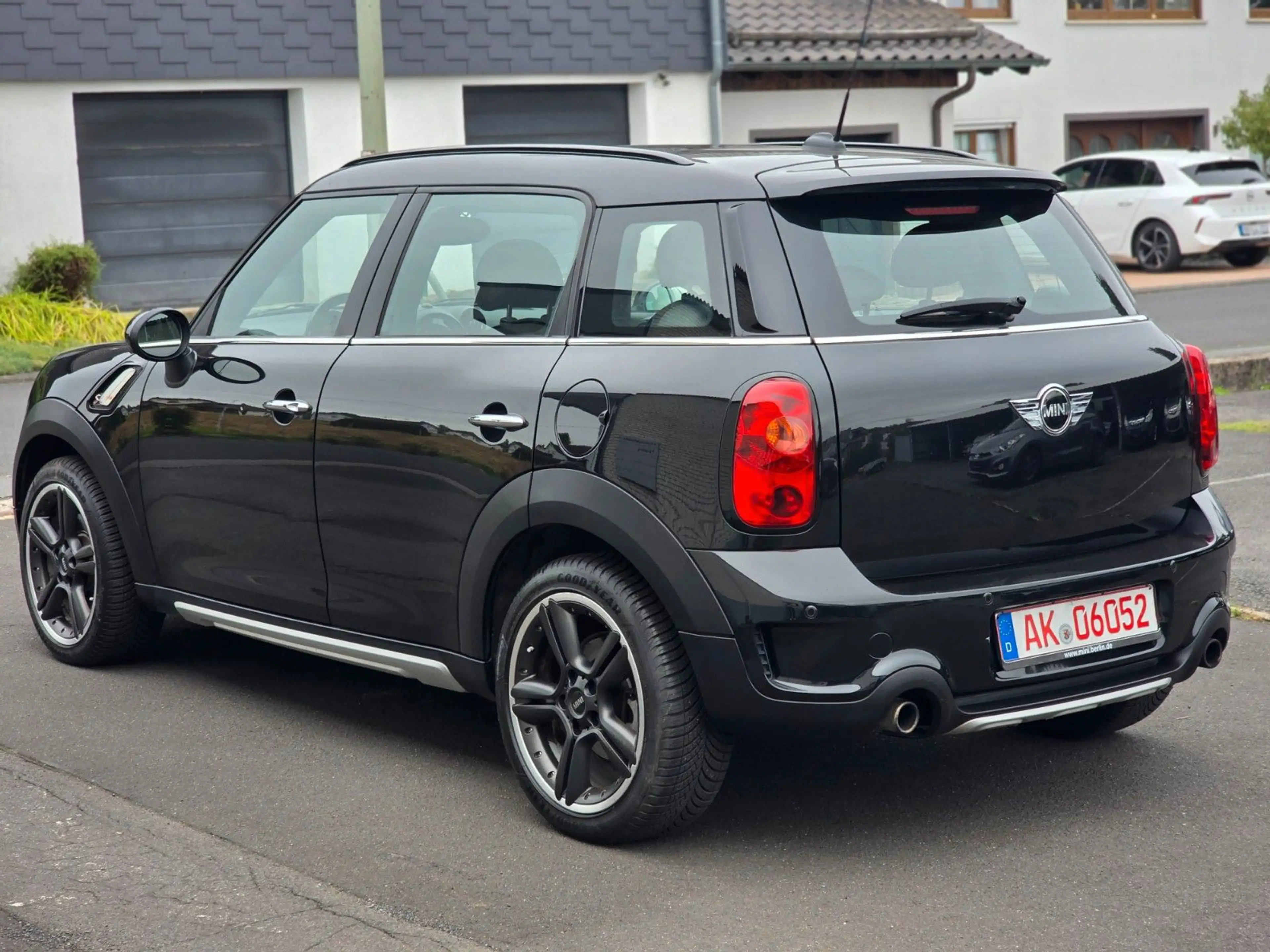 MINI Cooper Countryman Cooper S All4 Pano SItzheizung Navi — photo 3