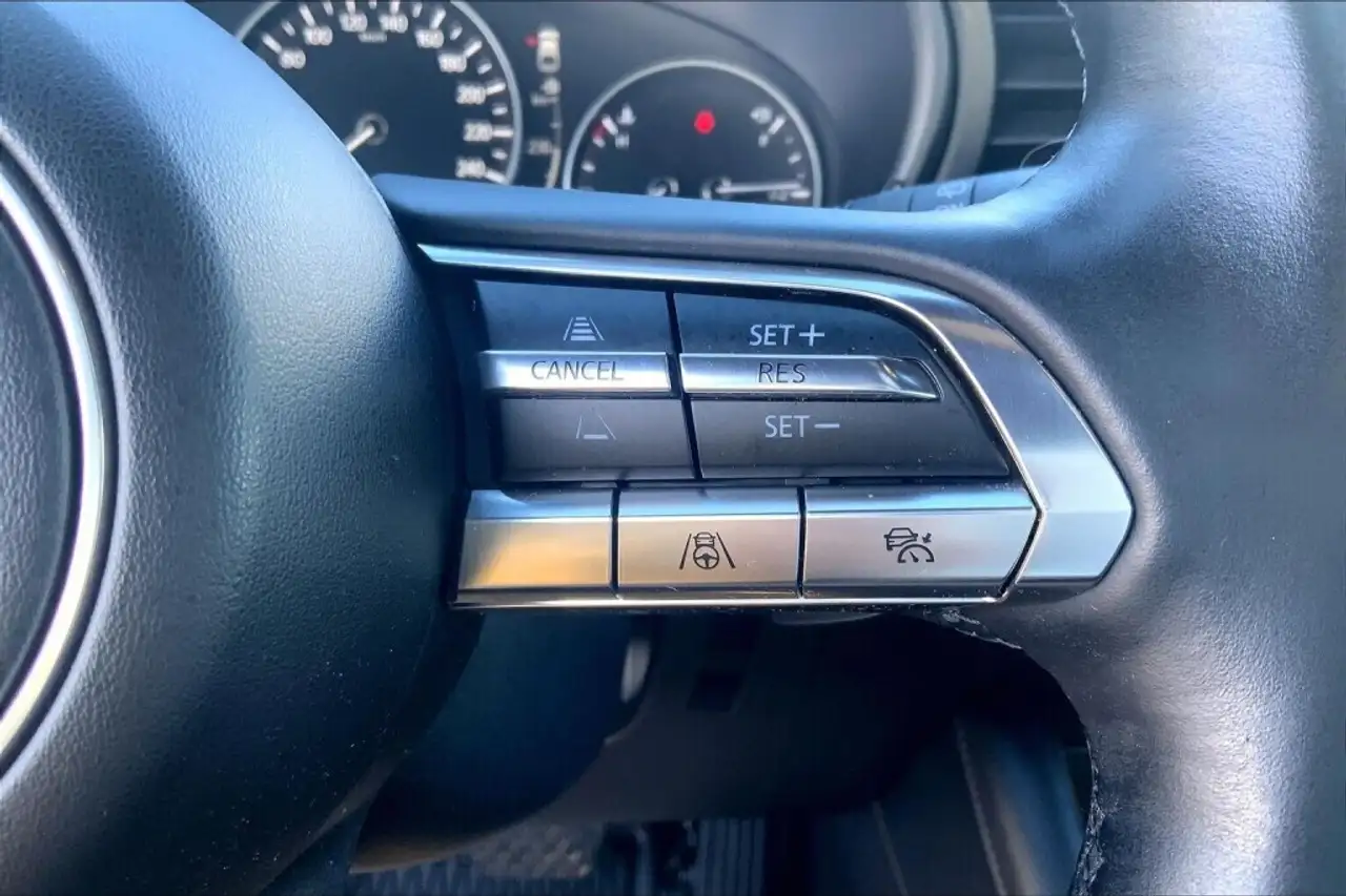 Mazda 3 снимка Mazda 3