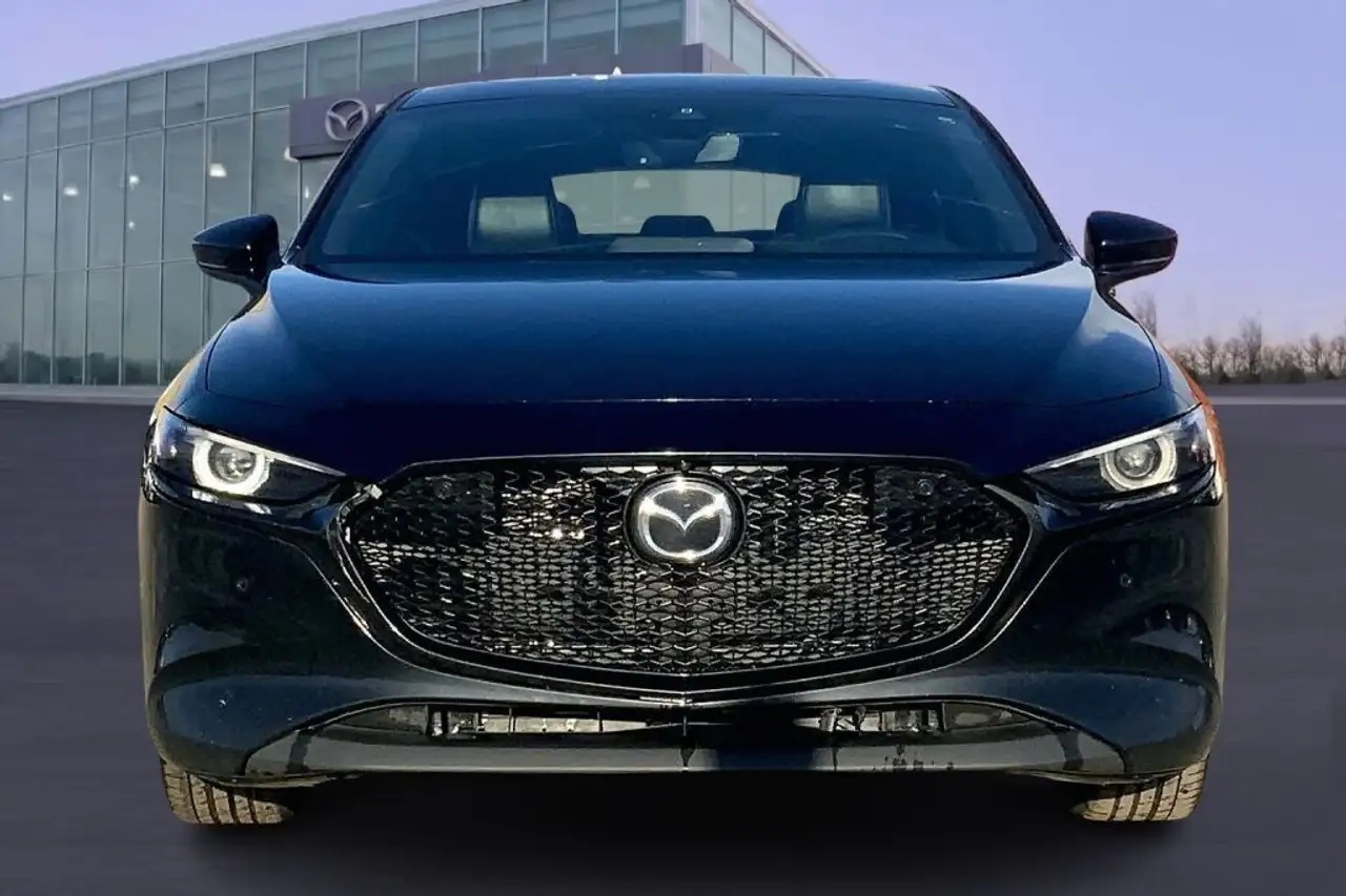 Mazda 3 снимка Mazda 3
