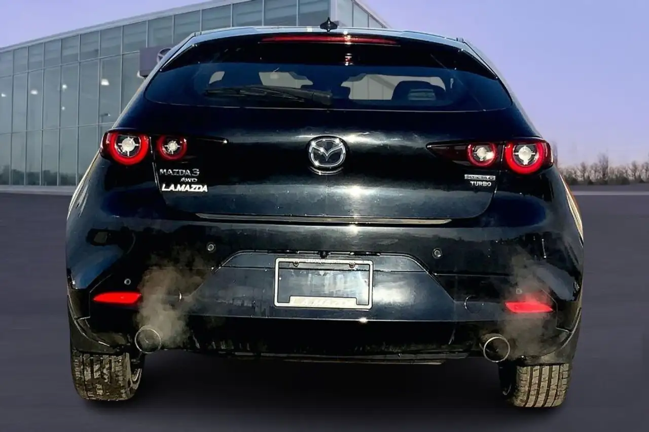 Mazda 3 снимка Mazda 3