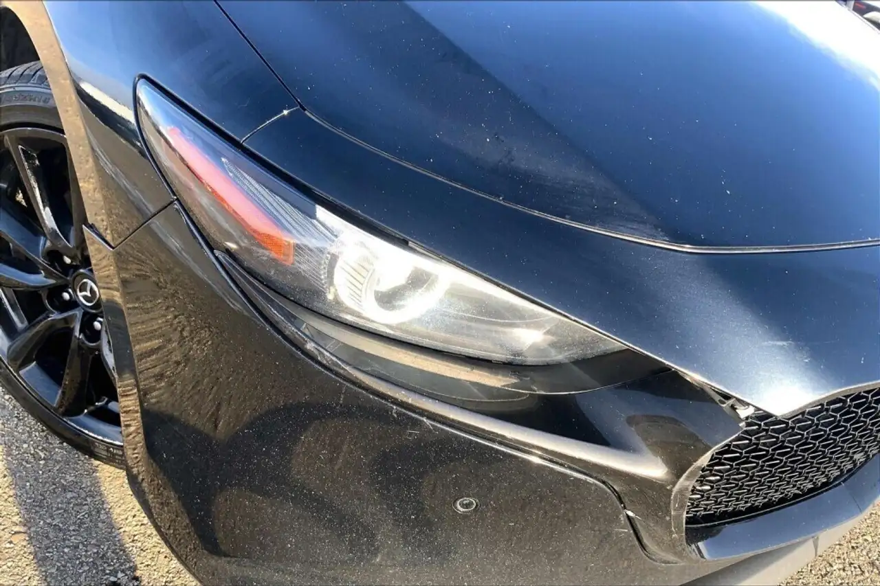 Mazda 3 снимка Mazda 3