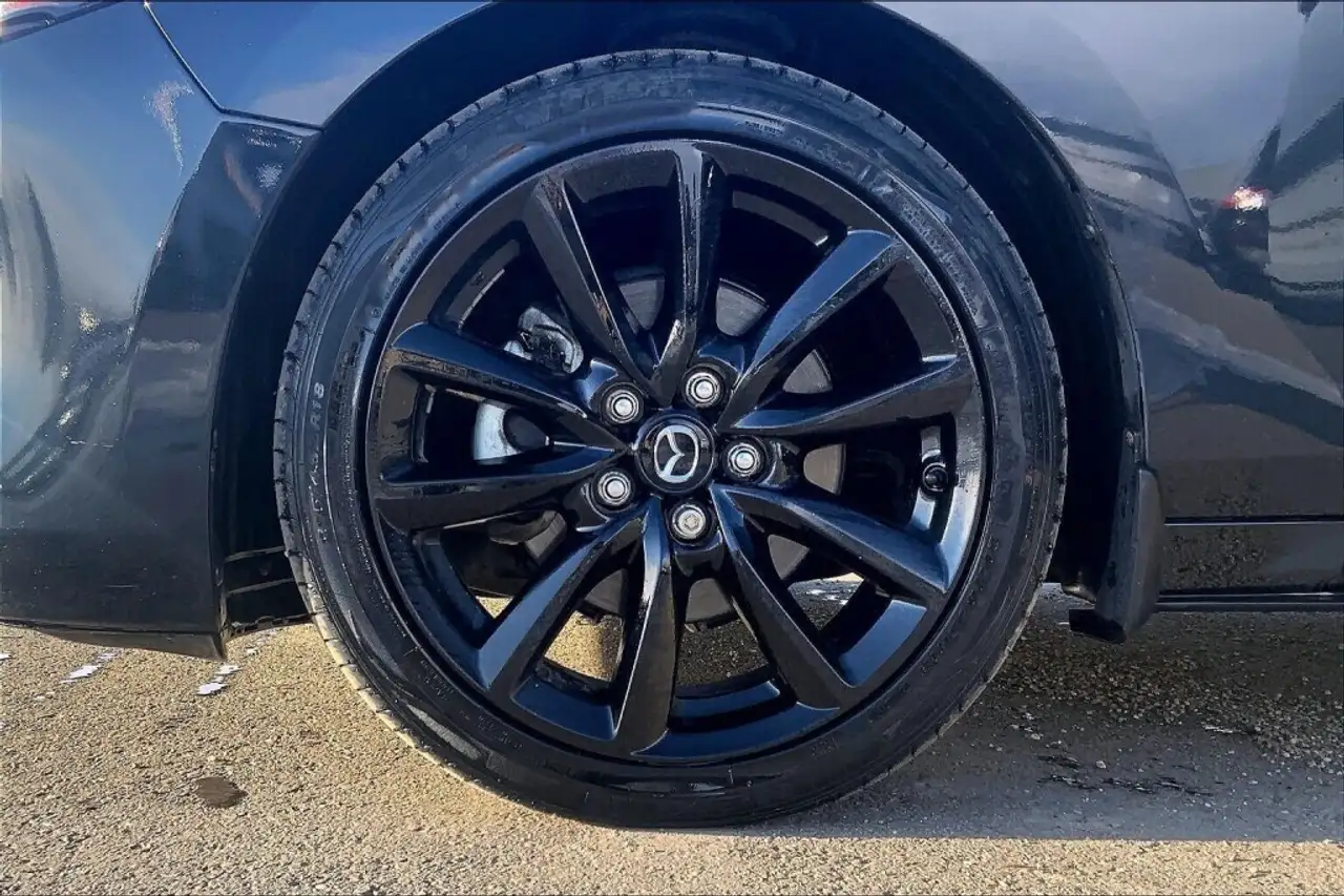 Mazda 3 снимка Mazda 3