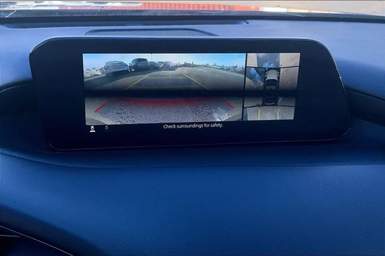 Mazda 3 снимка Mazda 3