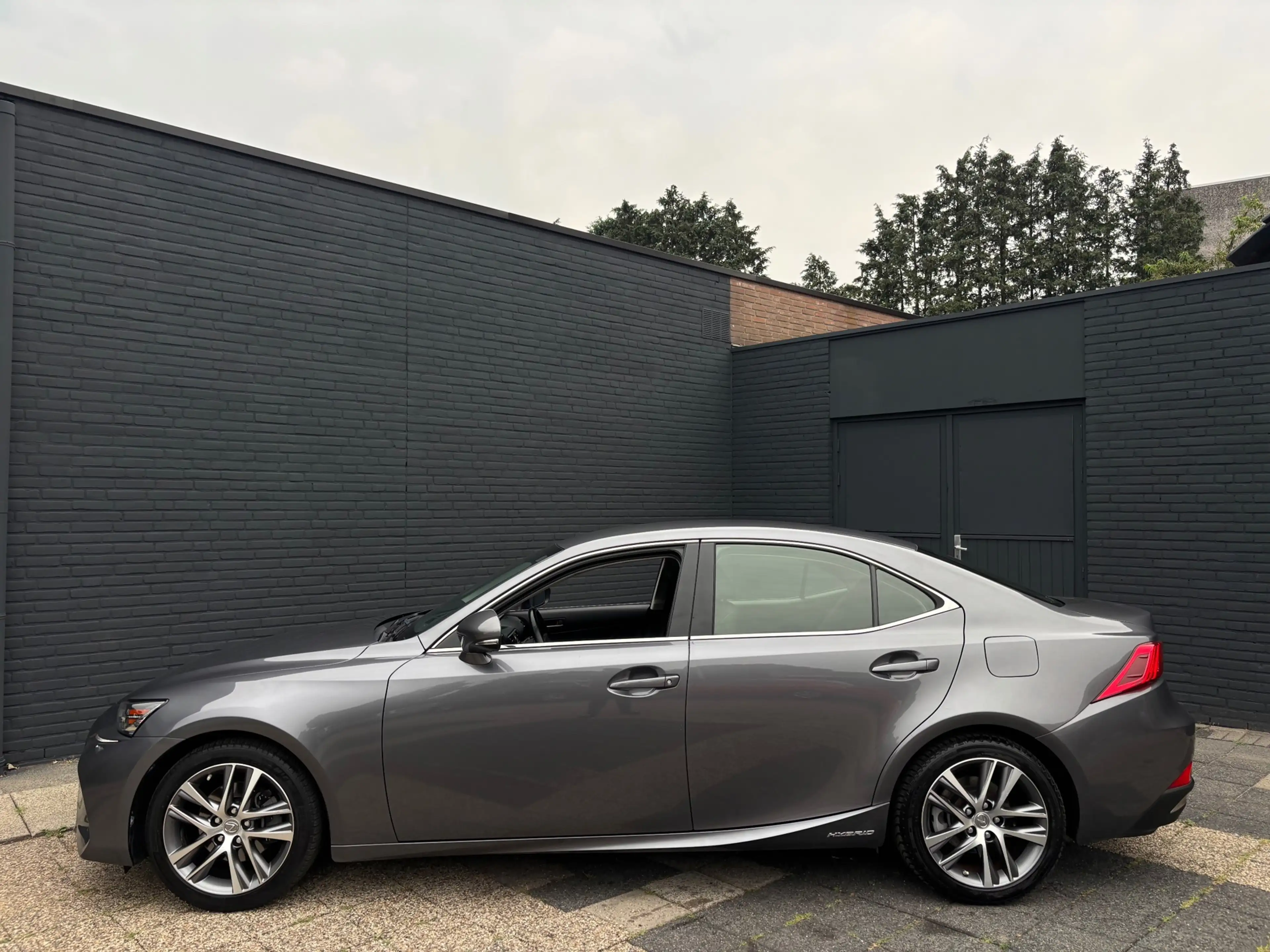 Lexus IS 300 300h Business Line | Hybrid Health Check | Onderho — photo 2