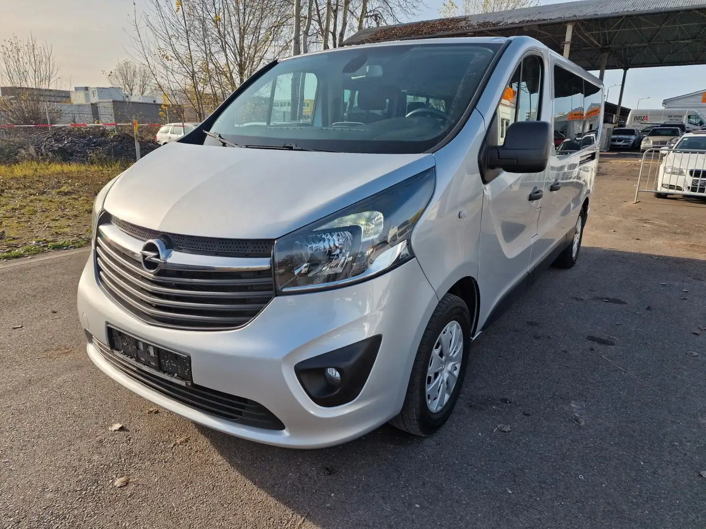 Opel Vivaro B Kasten/Kombi Combi L2H1 2,9t Silber - 2