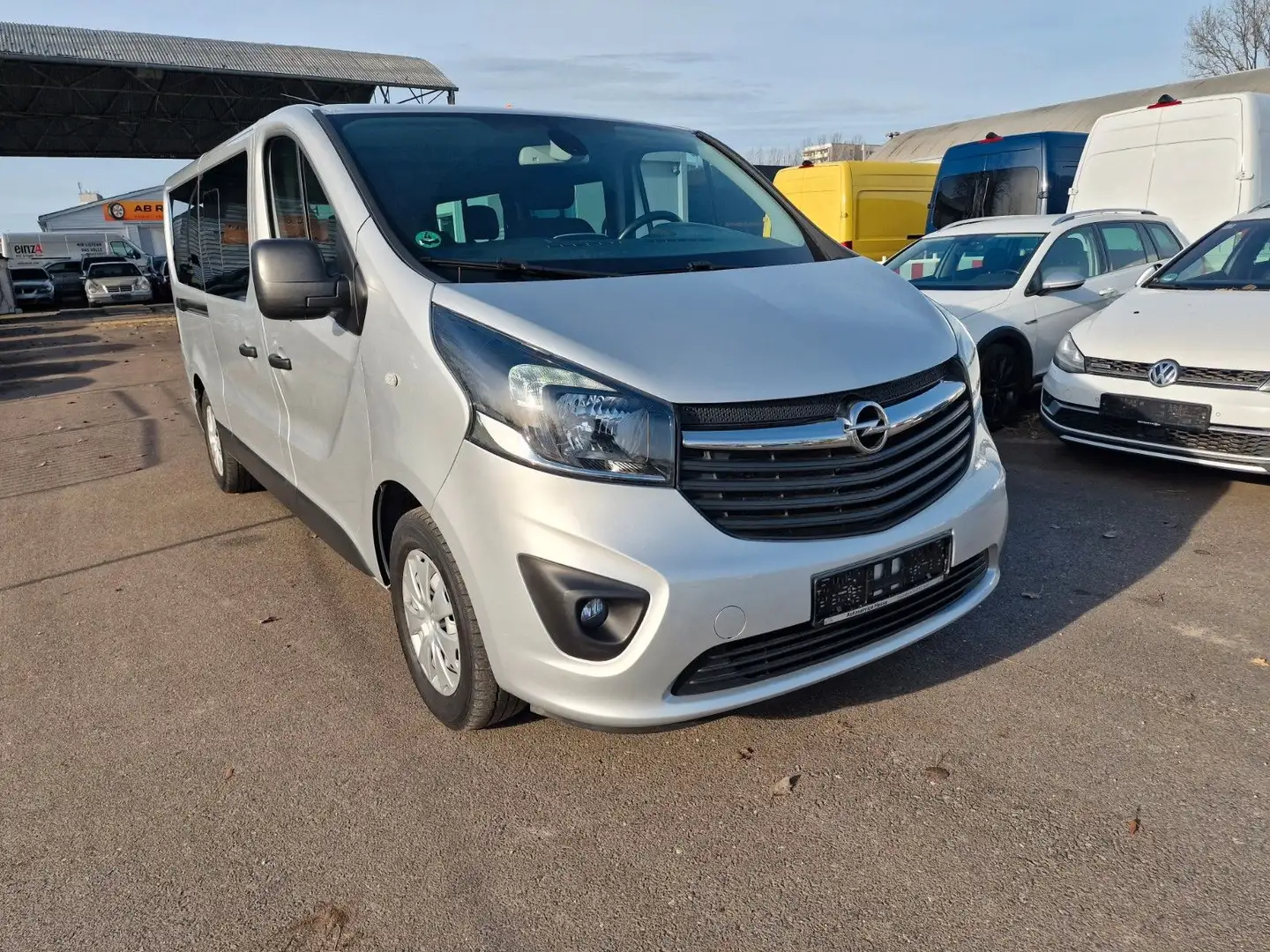 Opel Vivaro B Kasten/Kombi Combi L2H1 2,9t Silber - 1