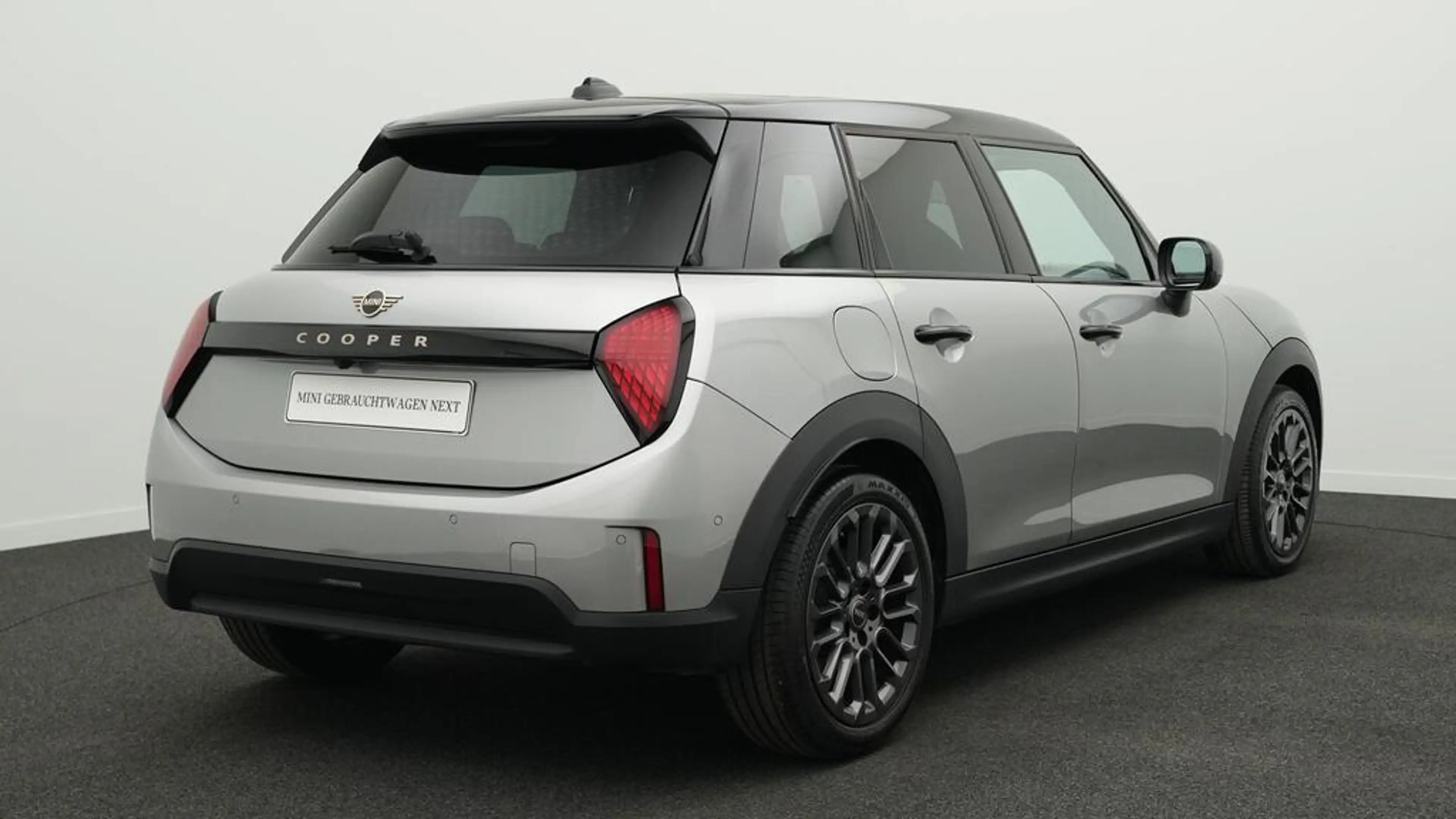MINI Cooper C Favoured Trim — photo 7