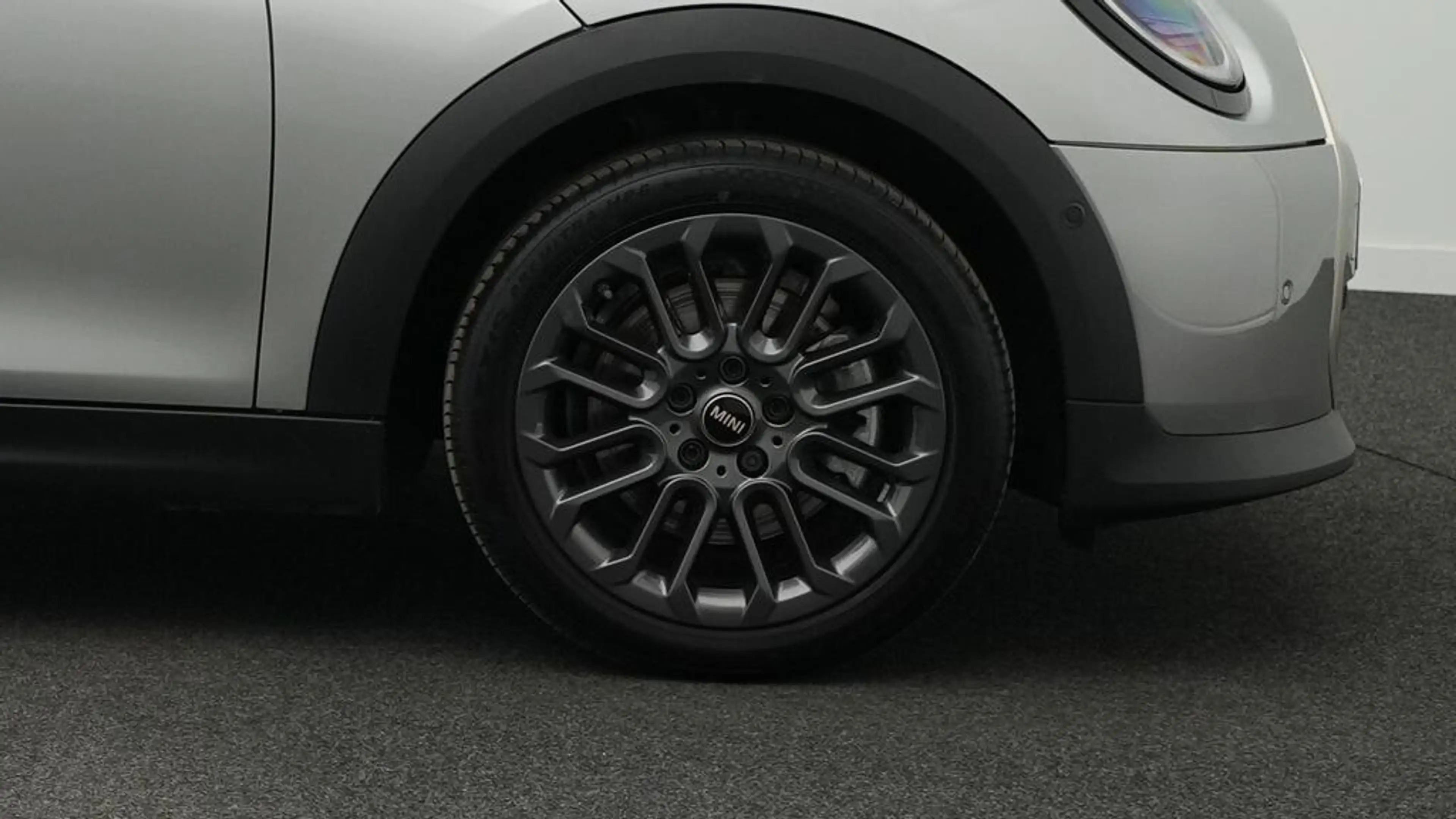 MINI Cooper C Favoured Trim — photo 13