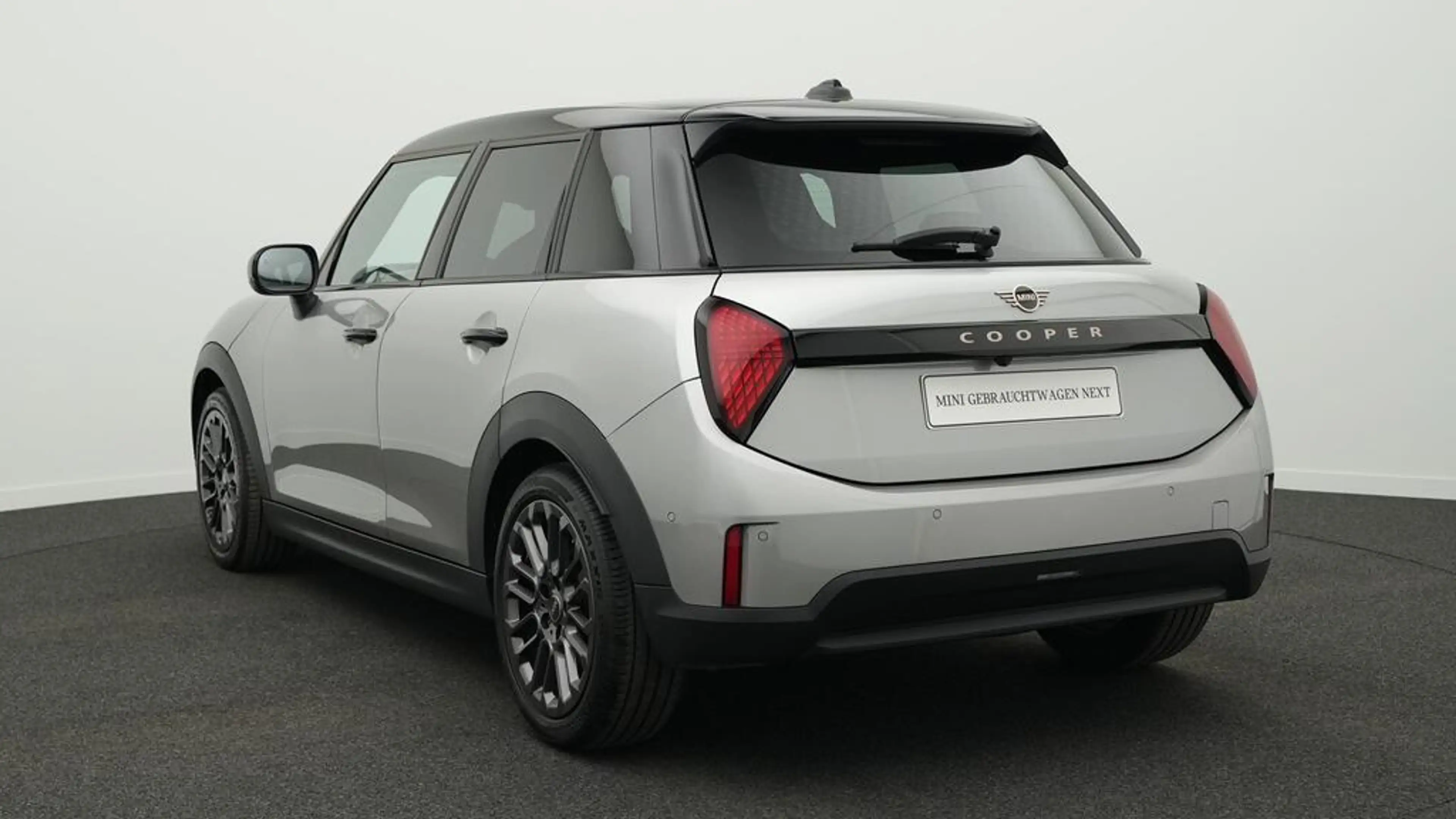 MINI Cooper C Favoured Trim — photo 4