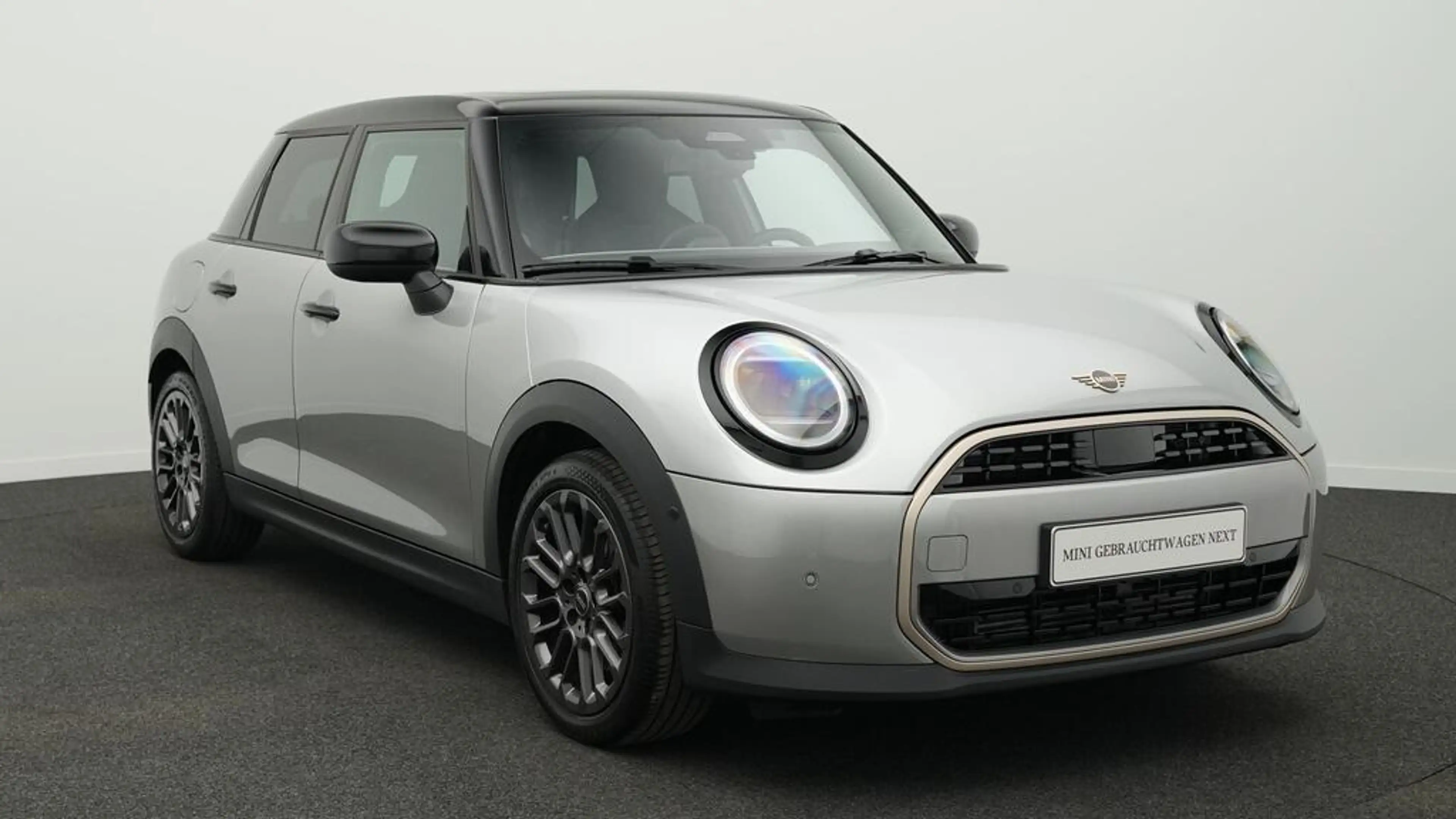 MINI Cooper C Favoured Trim — photo 15