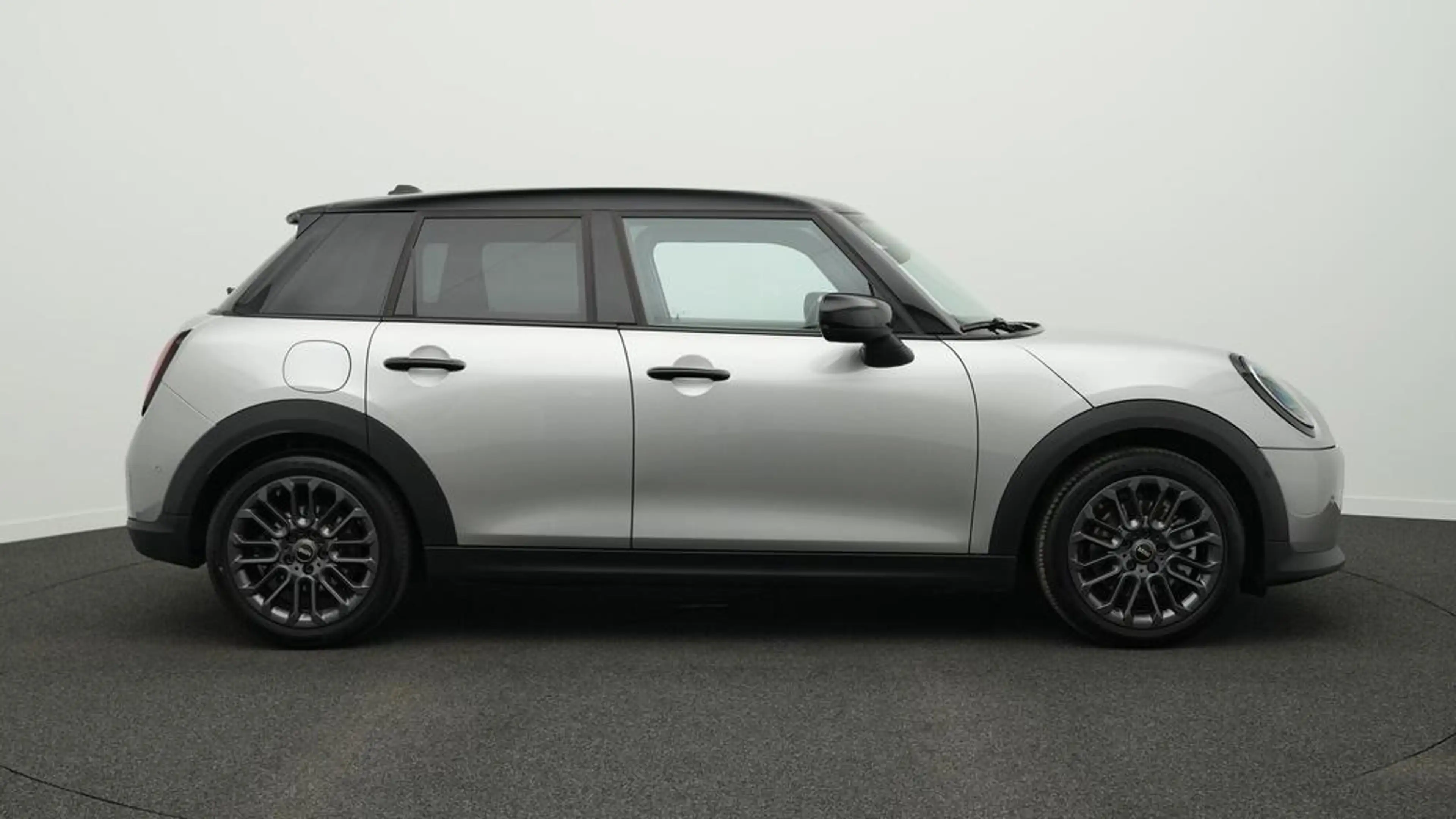 MINI Cooper C Favoured Trim — photo 2