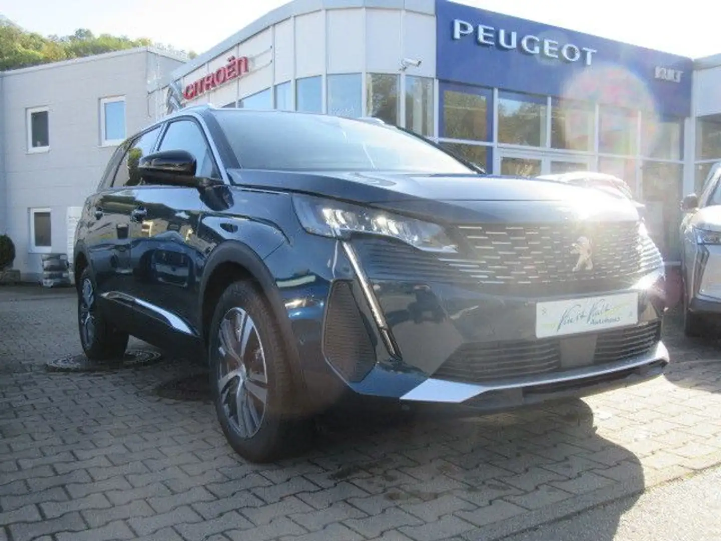 Peugeot 5008 Allure Pack PT 130*Easy-Paket*Sitzheiz*Navi Blau - 1
