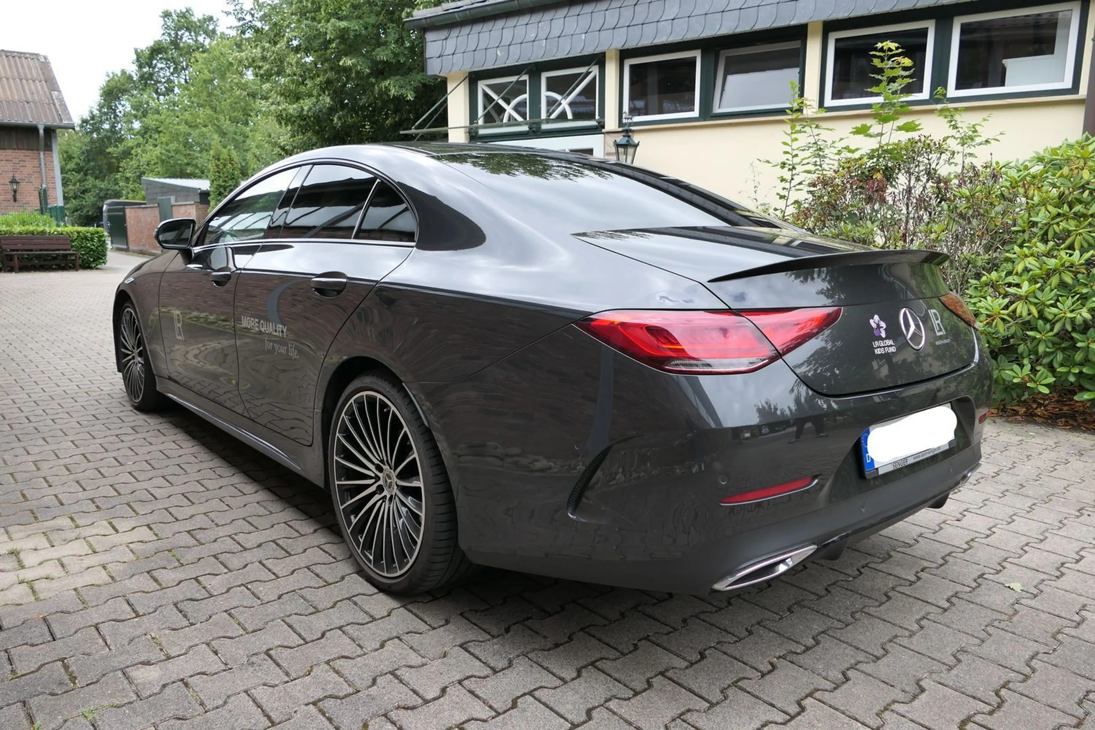 Mercedes-Benz CLS 220 CLS 220 d AMG Night-Paket 20`` — photo 7